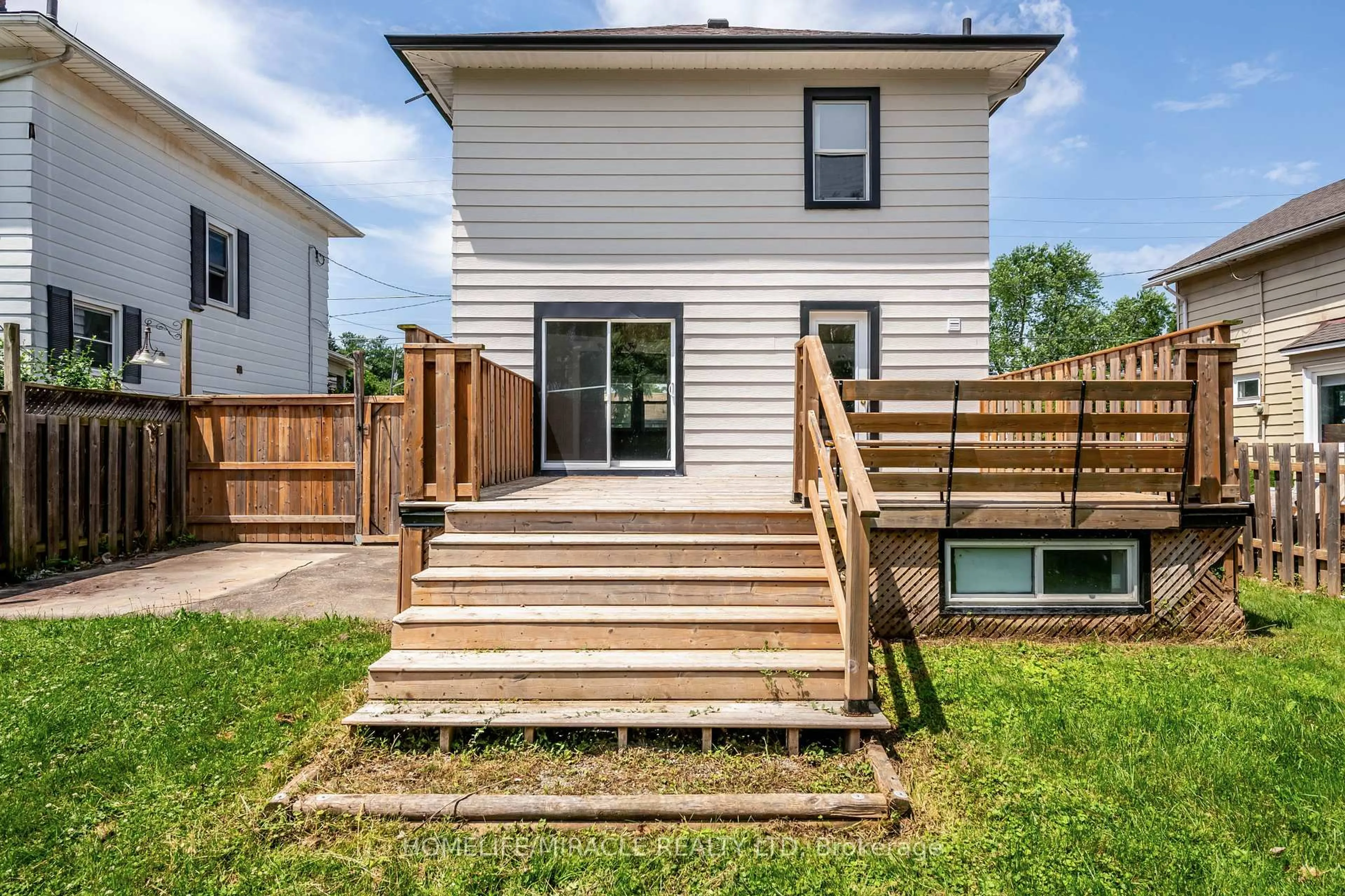 Unknown for 4428 Homewood Ave, Niagara Falls Ontario L2E 4X5