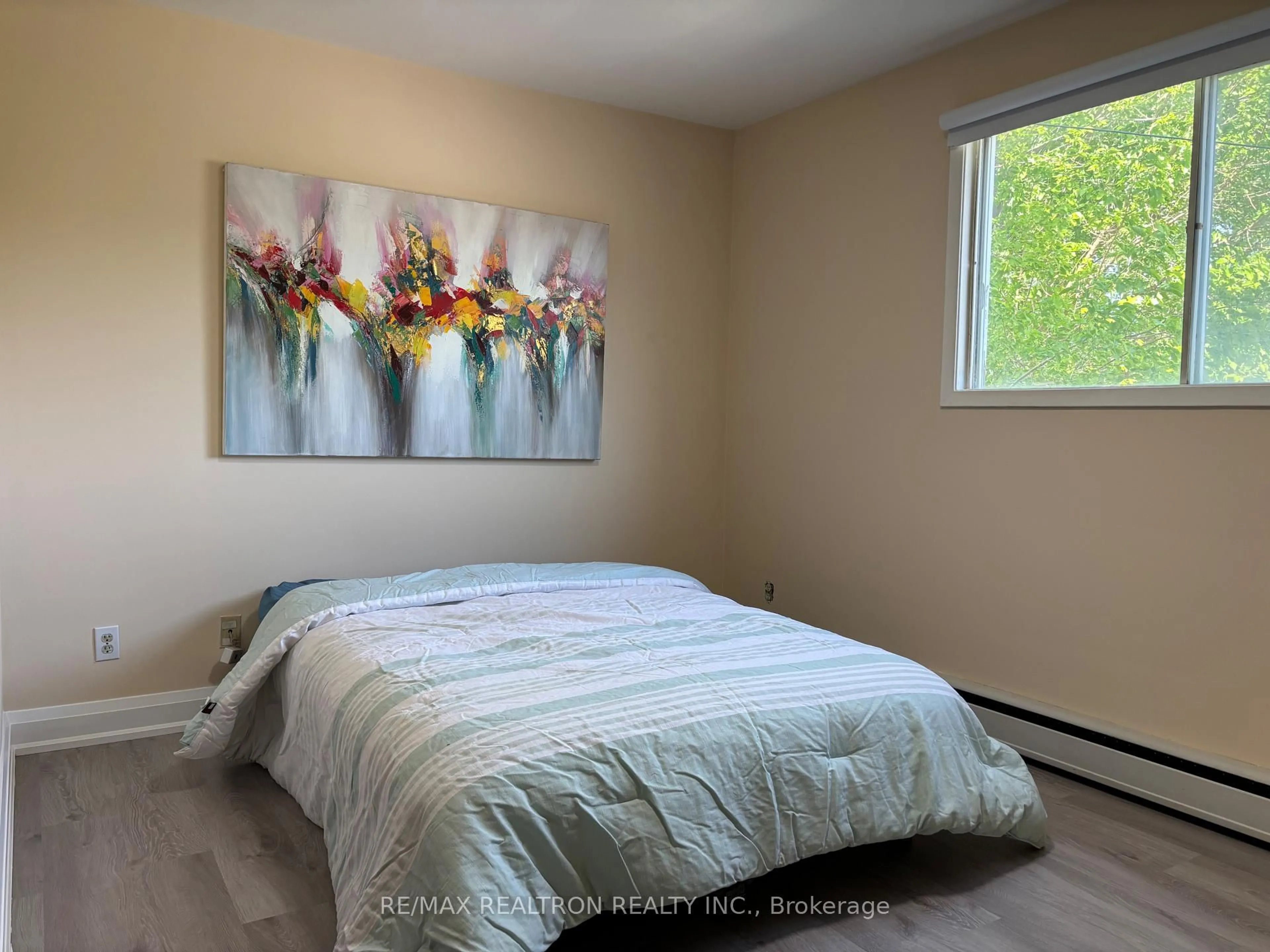 Bedroom with bed, unknown for 327 Glenridge Ave, St. Catharines Ontario L2T 3K6