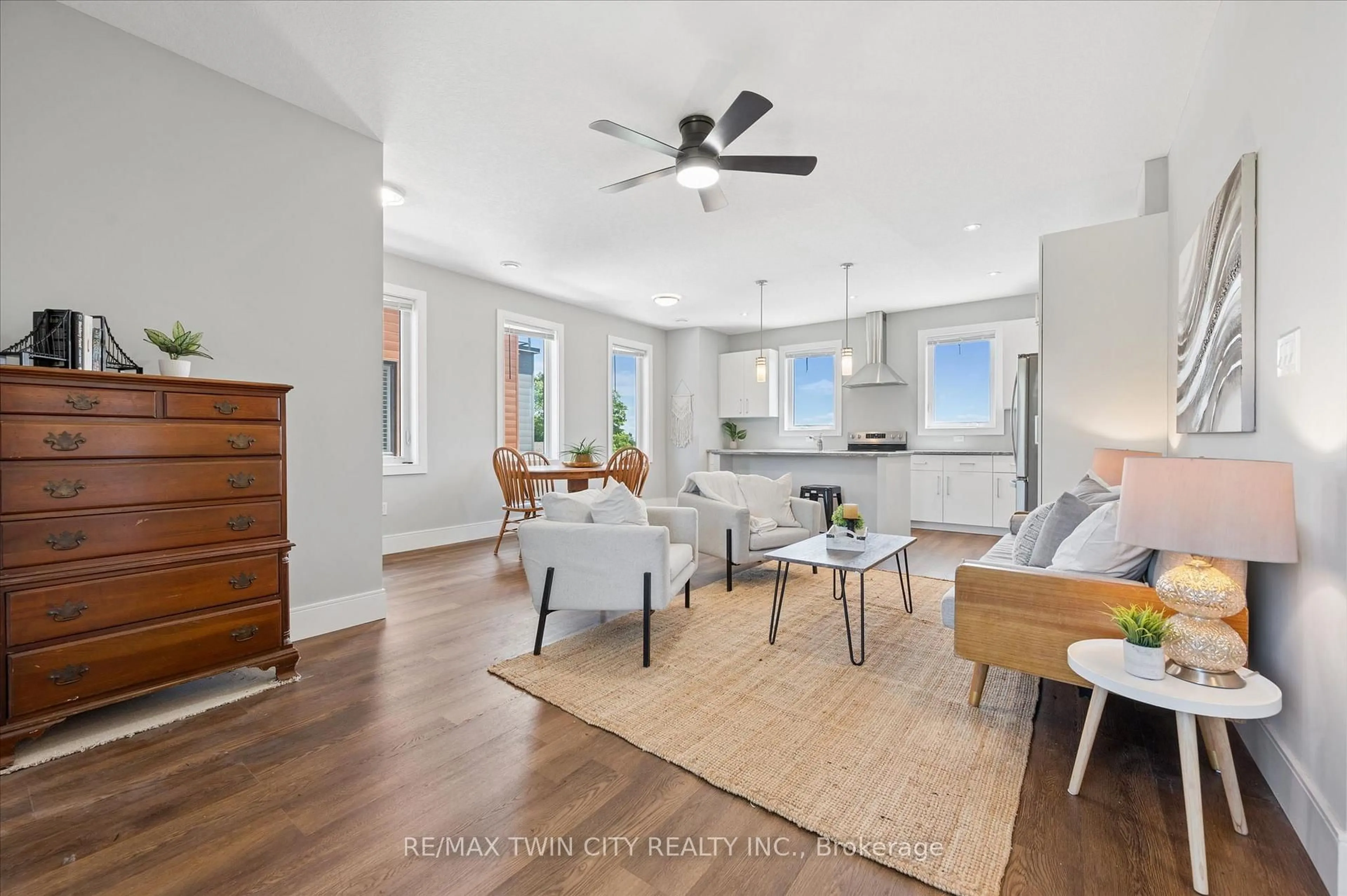 Open concept kitchen, unknown for 54 Bridge St #12, Kitchener Ontario N2K 0G4