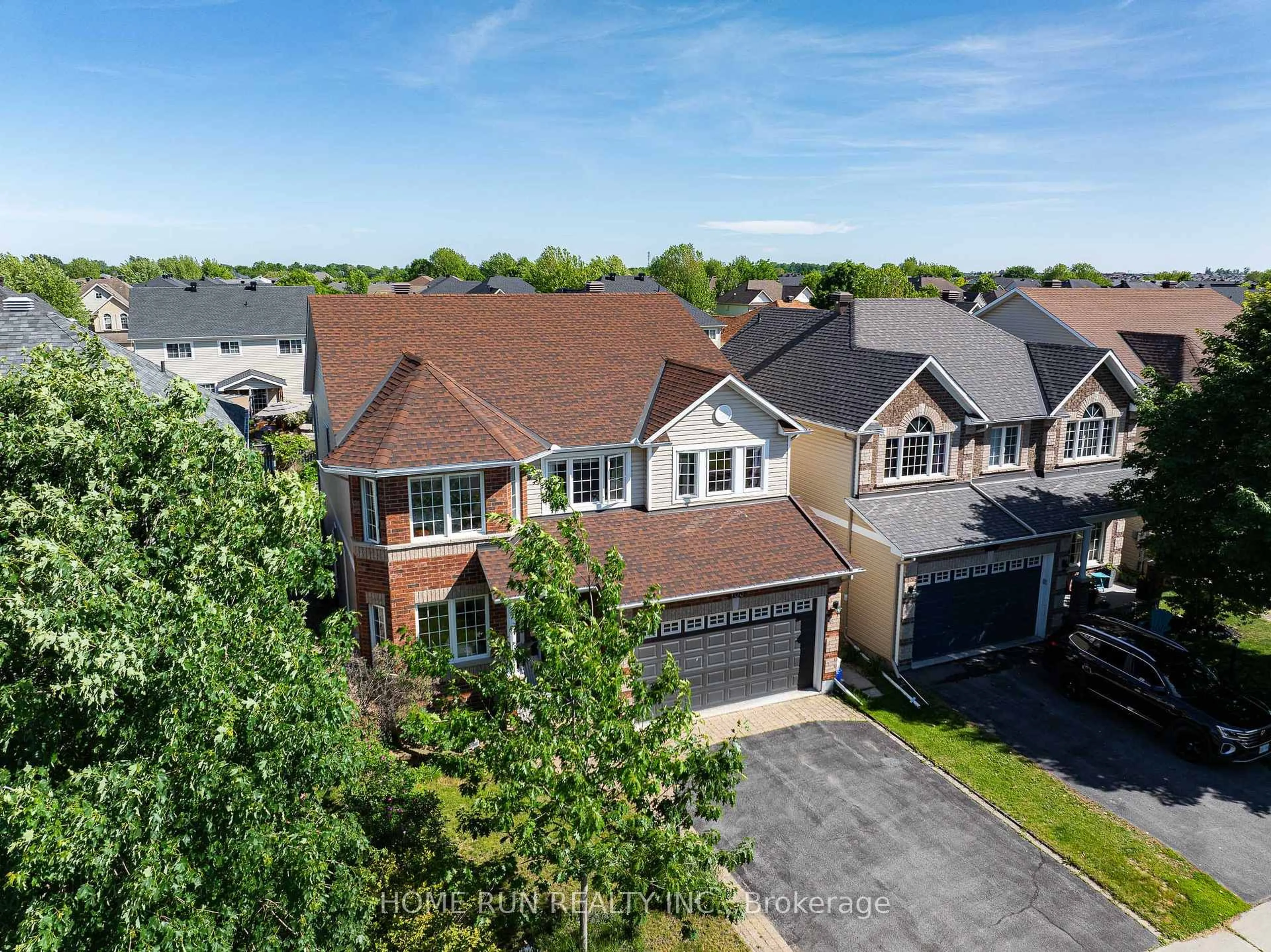 A pic from outside/outdoor area/front of a property/back of a property/a pic from drone, street for 103 Cheyenne Way, Ottawa Ontario K2J 0E8
