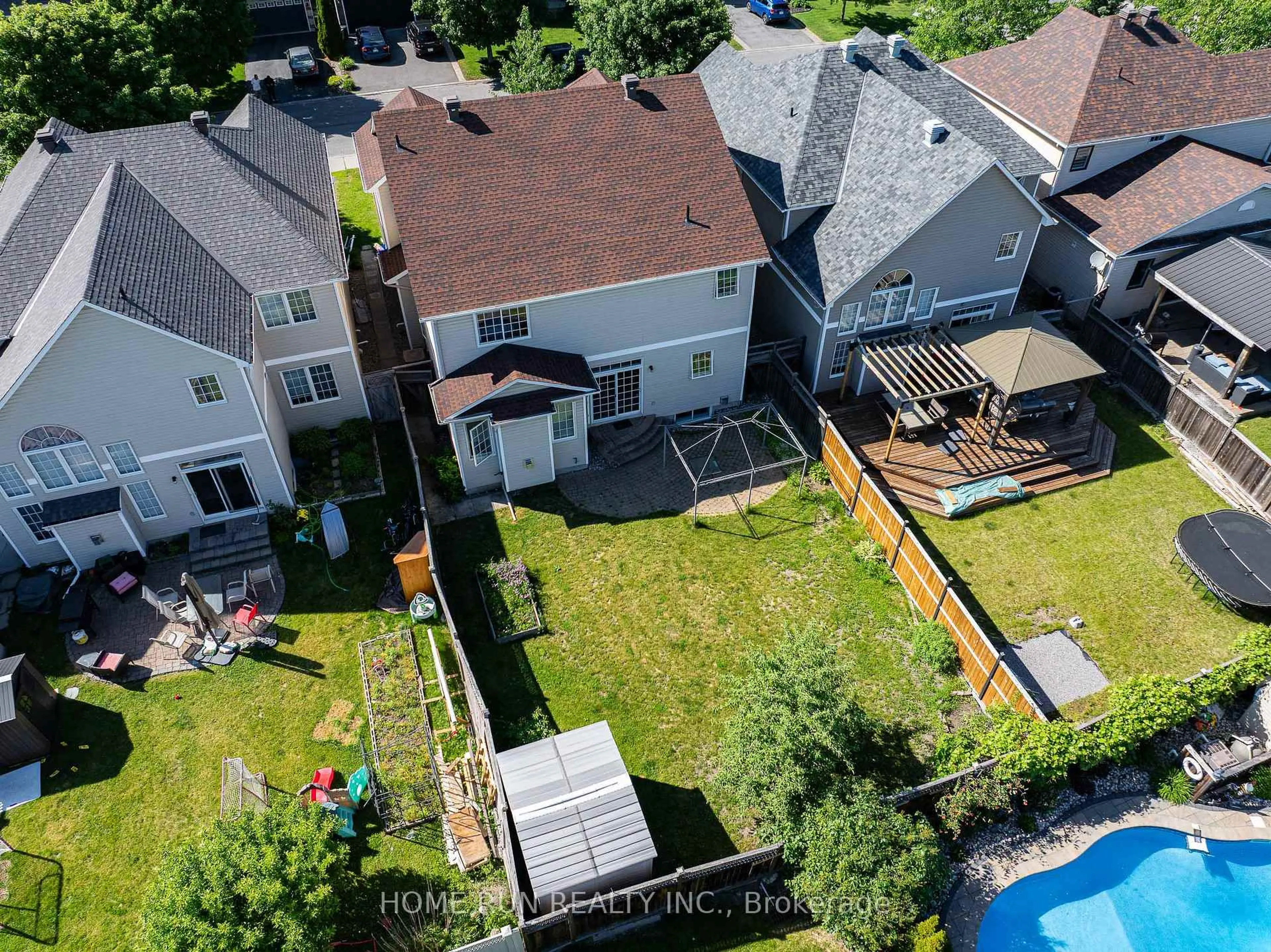 A pic from outside/outdoor area/front of a property/back of a property/a pic from drone, street for 103 Cheyenne Way, Ottawa Ontario K2J 0E8