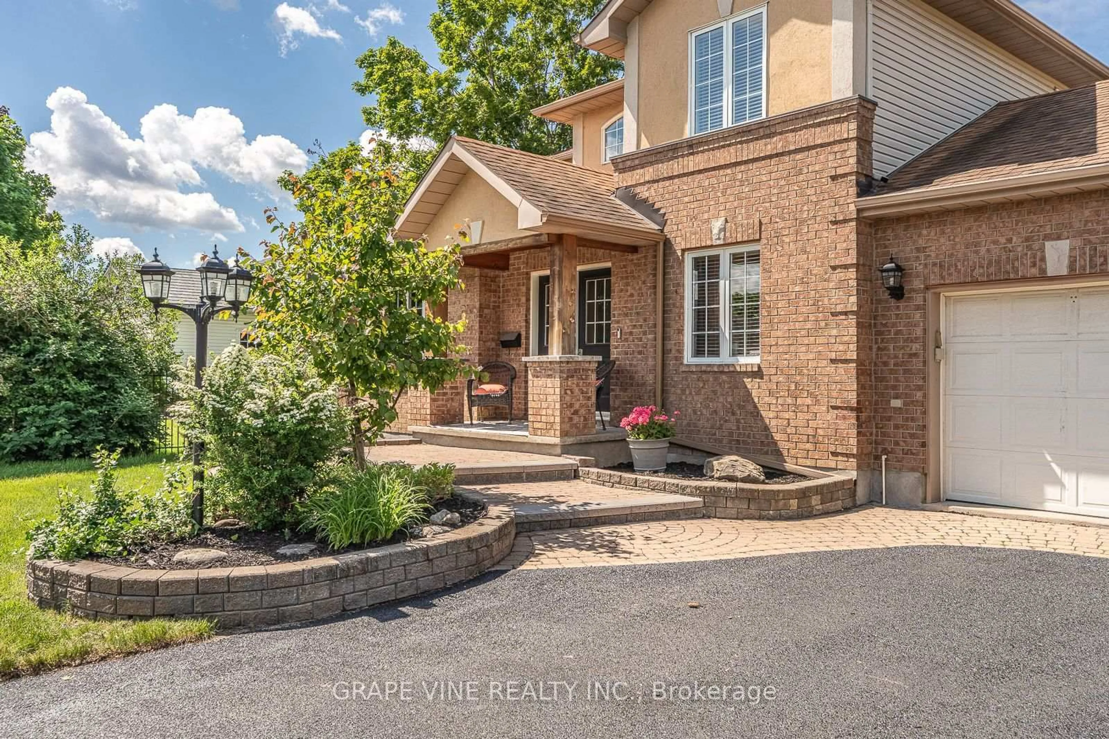 Home with brick exterior material, street for 4 Carbery Dr, Stittsville Ontario K2S 1E3