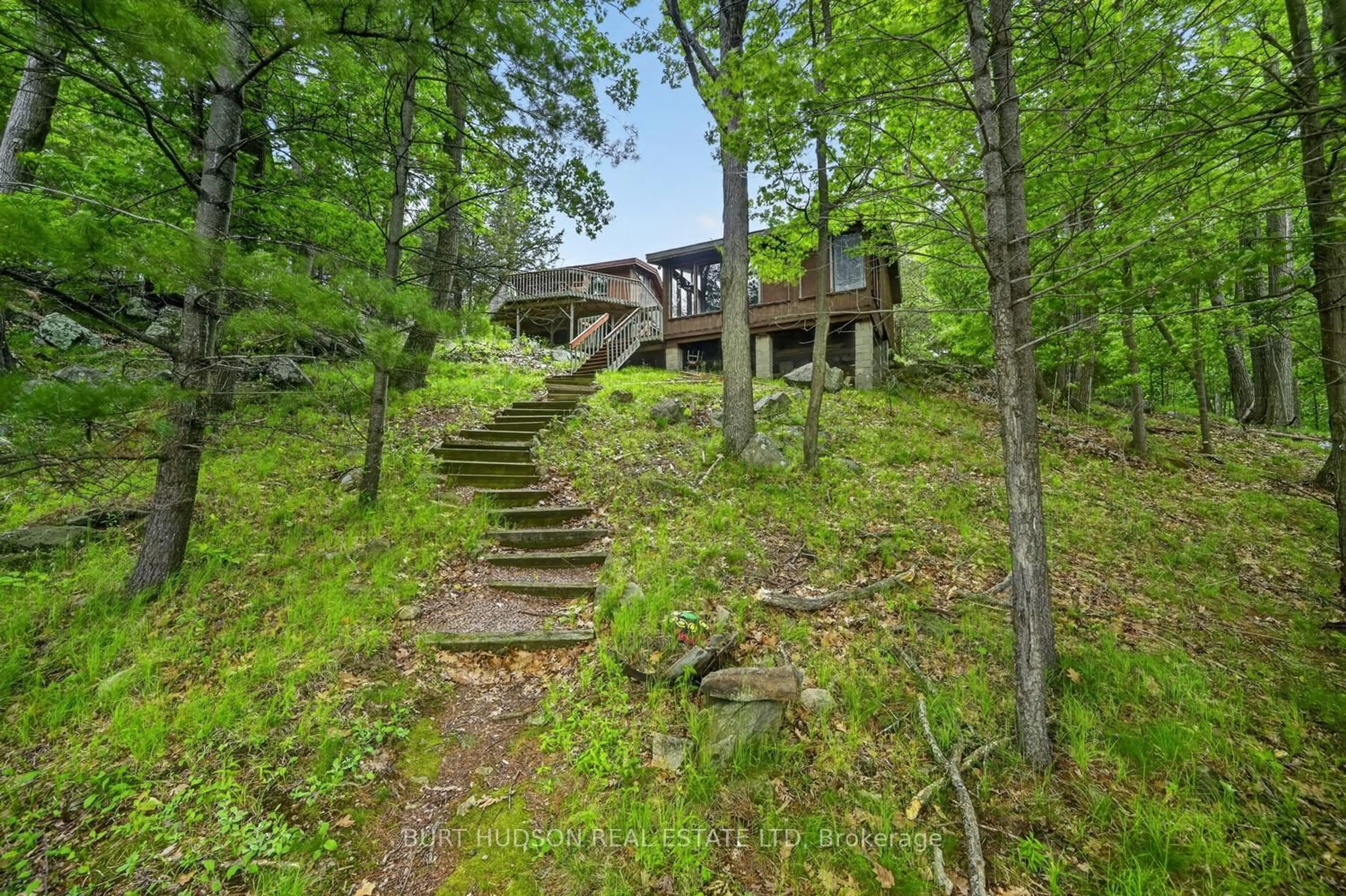 Stairs for 8 Birch Island, Rideau Lakes Ontario K0G 1E0