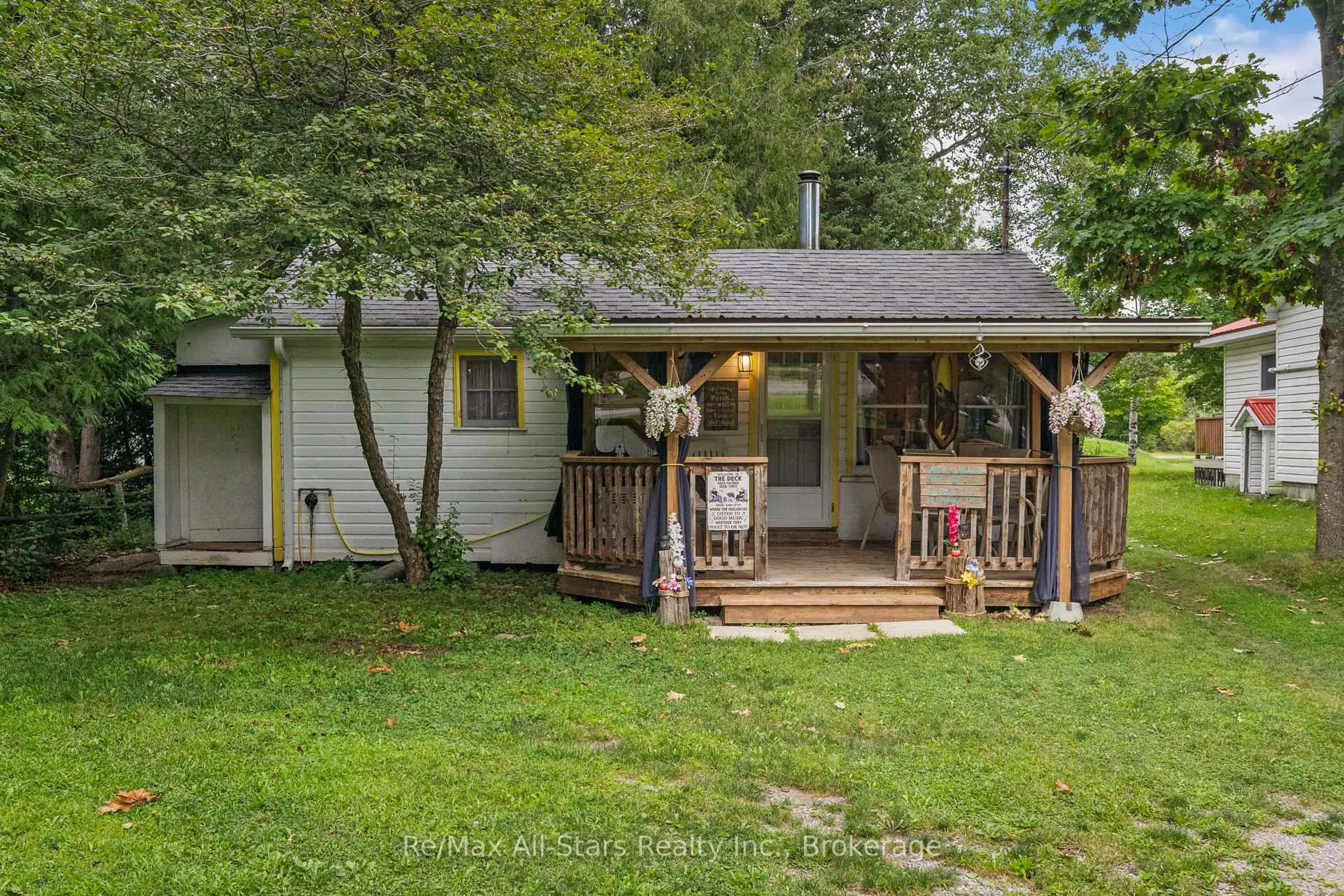 Patio, unknown for 93 Sturgeon Glen Rd, Kawartha Lakes Ontario K0M 1N0