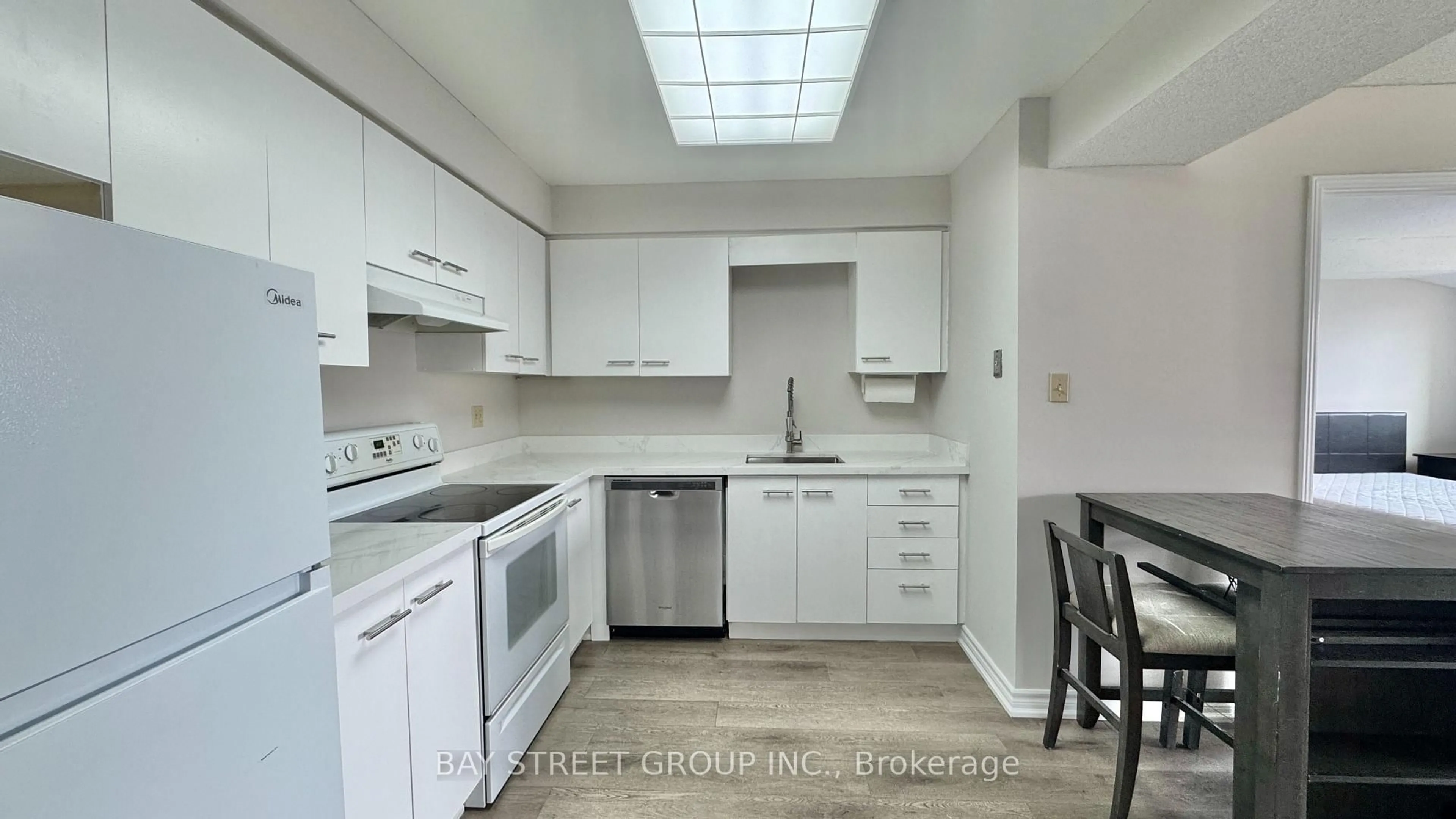 Standard kitchen, unknown for 78 Roehampton Ave #213, St. Catharines Ontario L2M 7W9