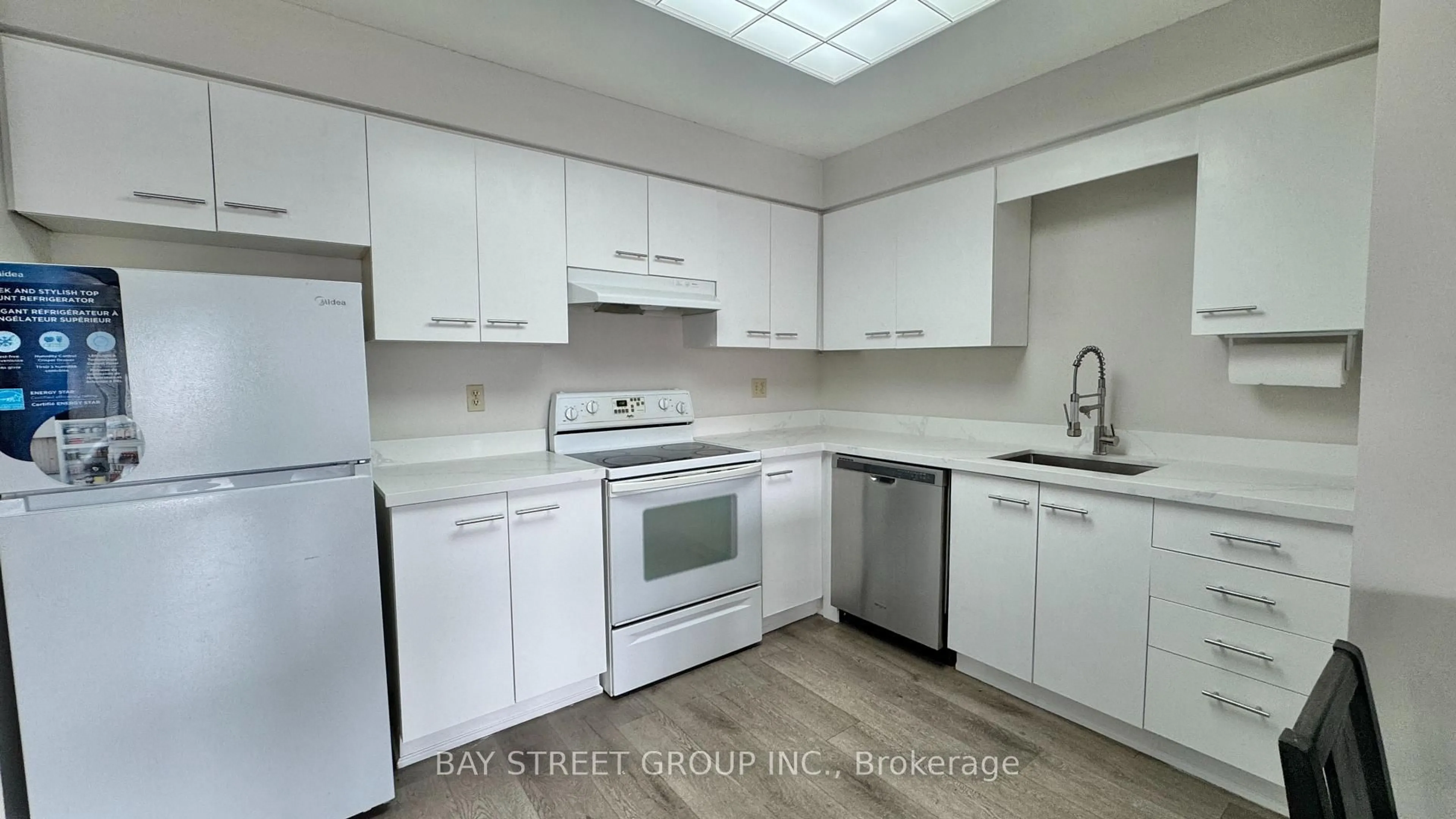 Standard kitchen, unknown for 78 Roehampton Ave #213, St. Catharines Ontario L2M 7W9