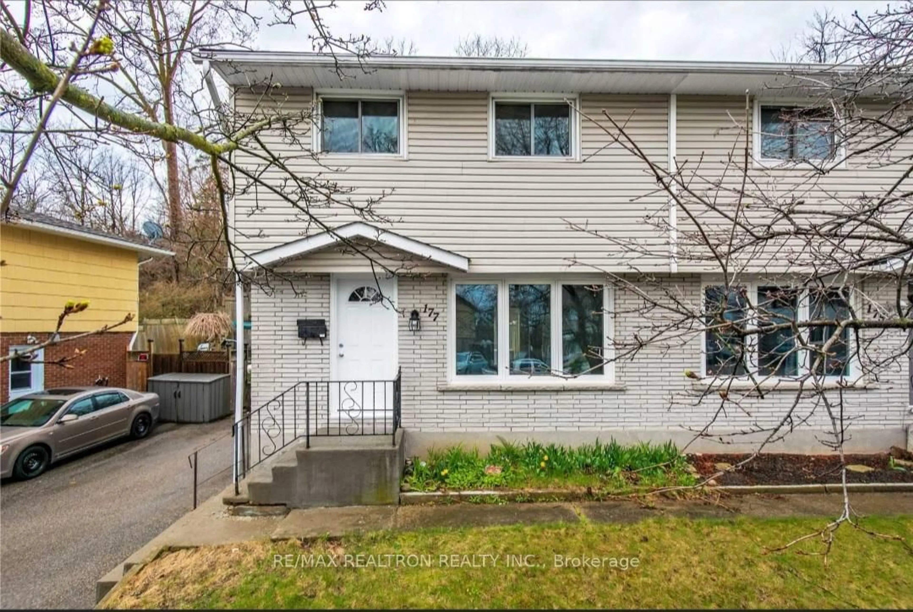 Unknown for 177 Woodside Ave, Cambridge Ontario N1S 3X5