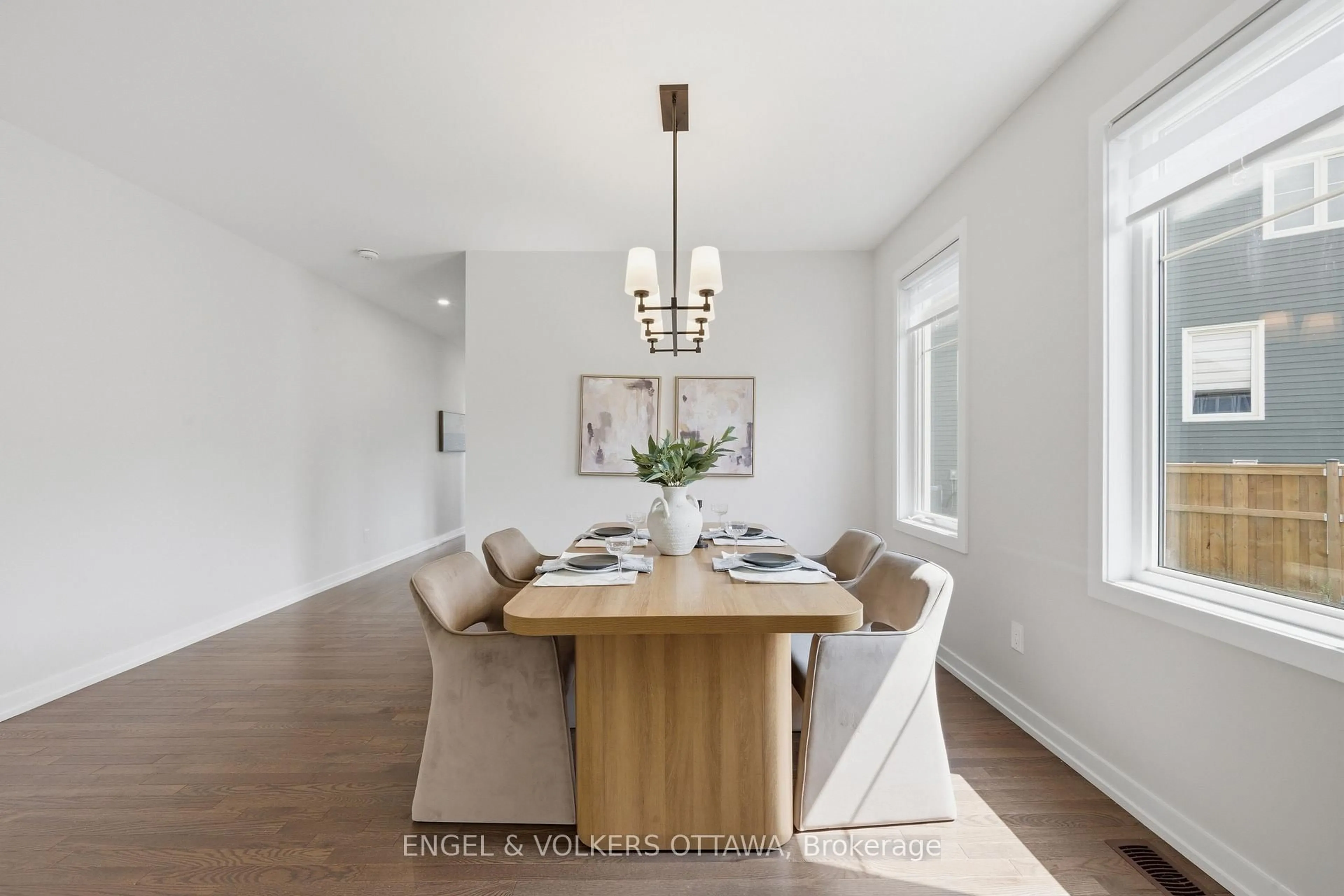 Dining room, unknown for 17 Pacing Walk, Richmond Ontario K0A 2Z0