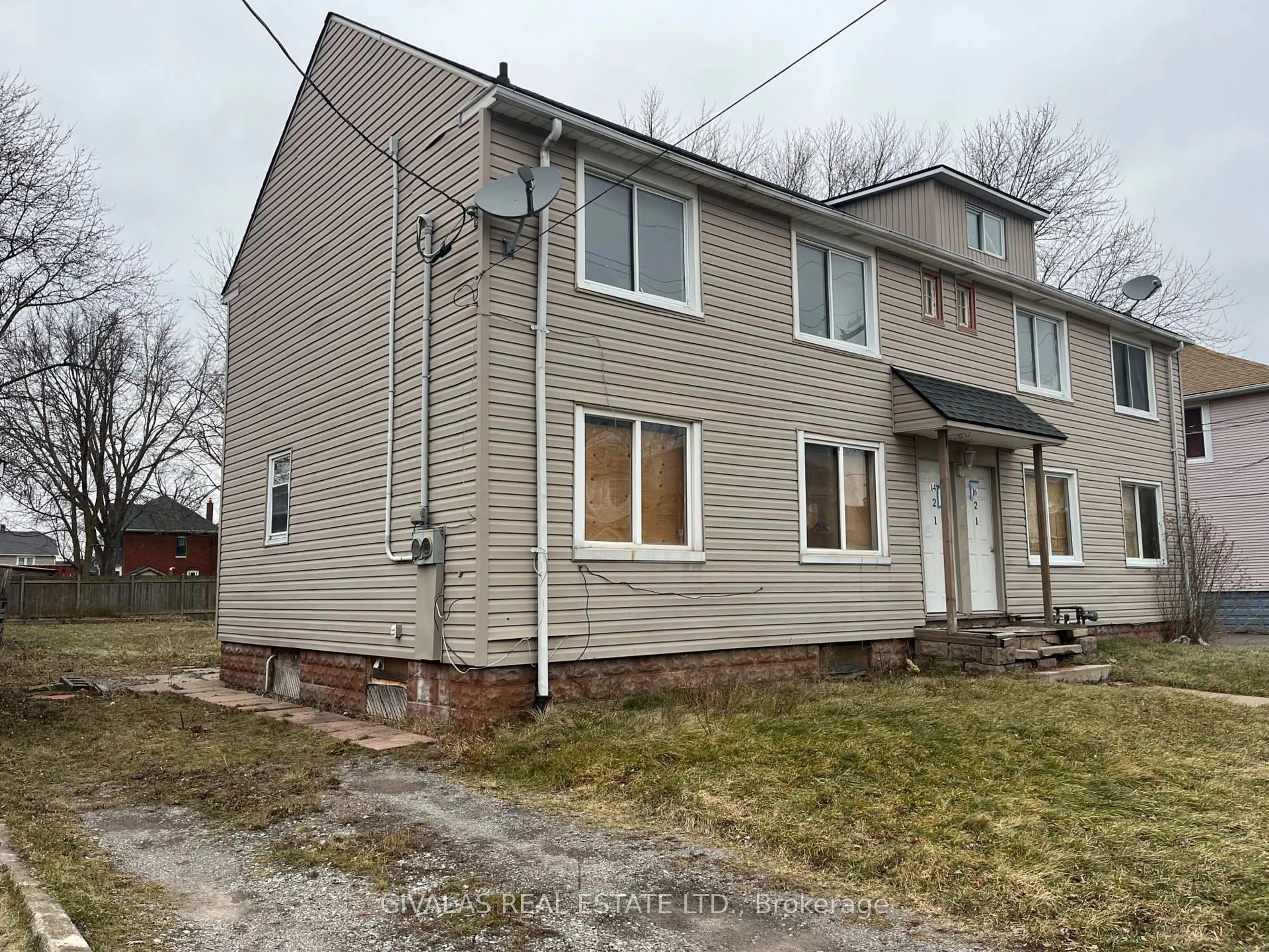 Unknown for 14 Asher St, Welland Ontario L3B 4J1