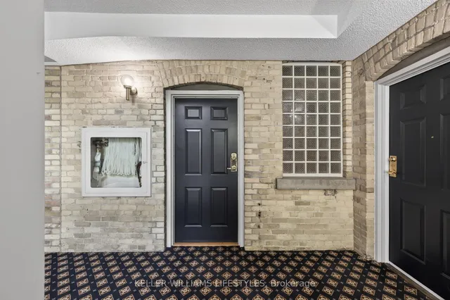 460 Wellington St #205, London East 4