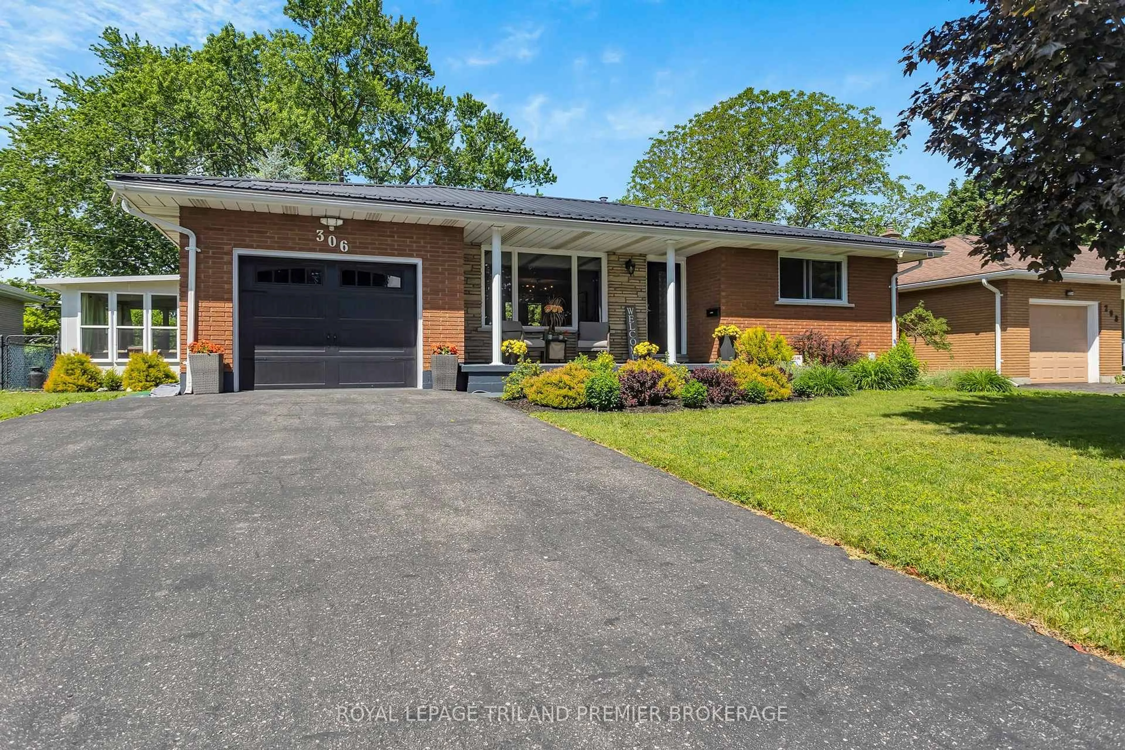 Home with brick exterior material, street for 306 Adams Ave, Norfolk Ontario N4B 2Y5