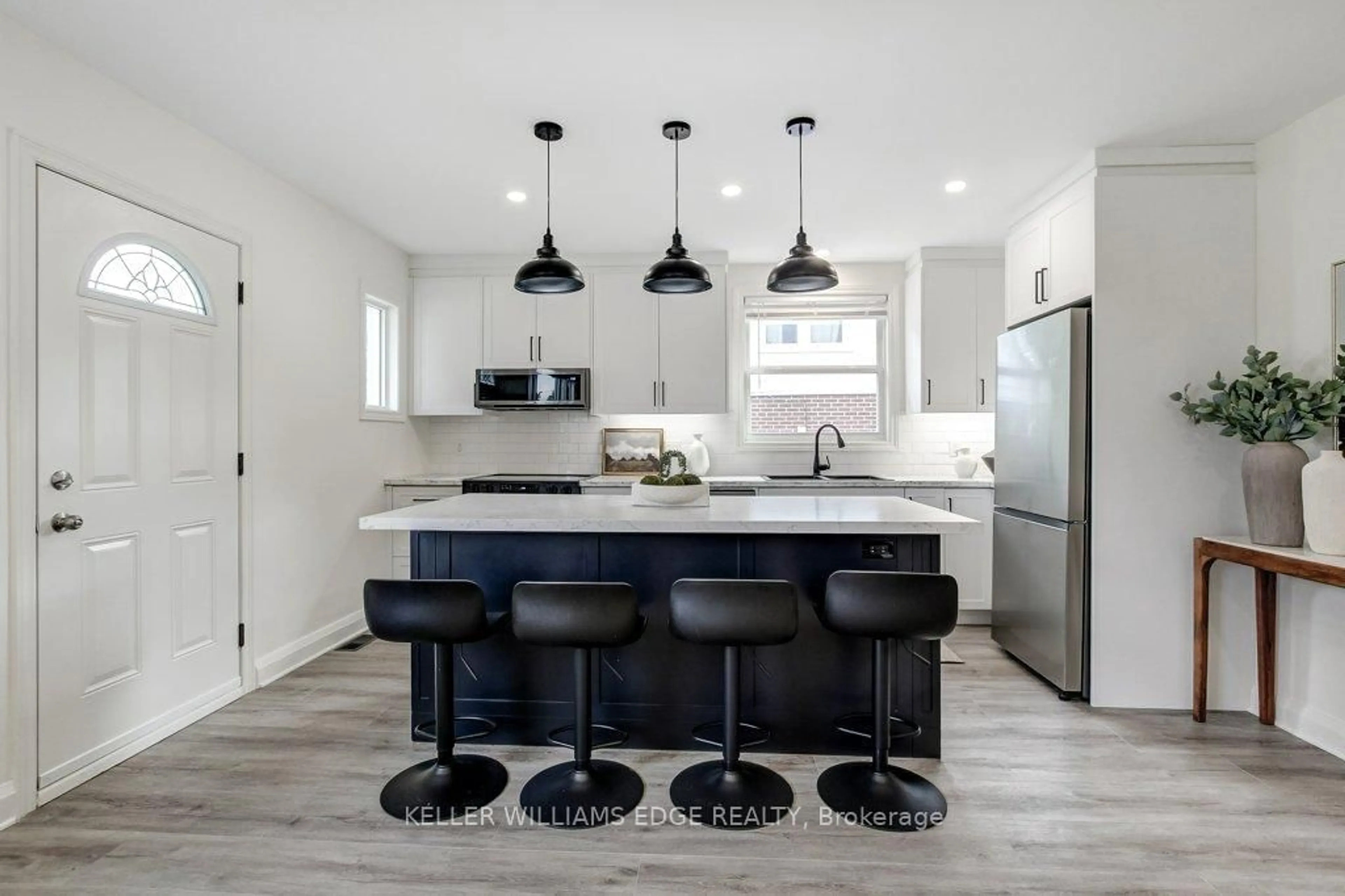 Open concept kitchen, unknown for 202 Erindale Ave, Hamilton Ontario L8K 4R7
