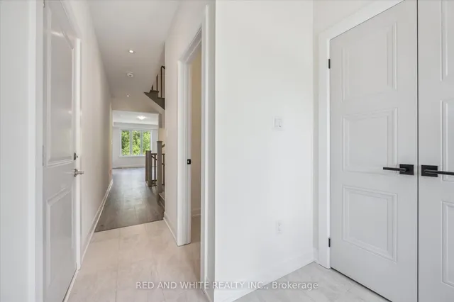 100 Hollywood Crt #57, Cambridge 5
