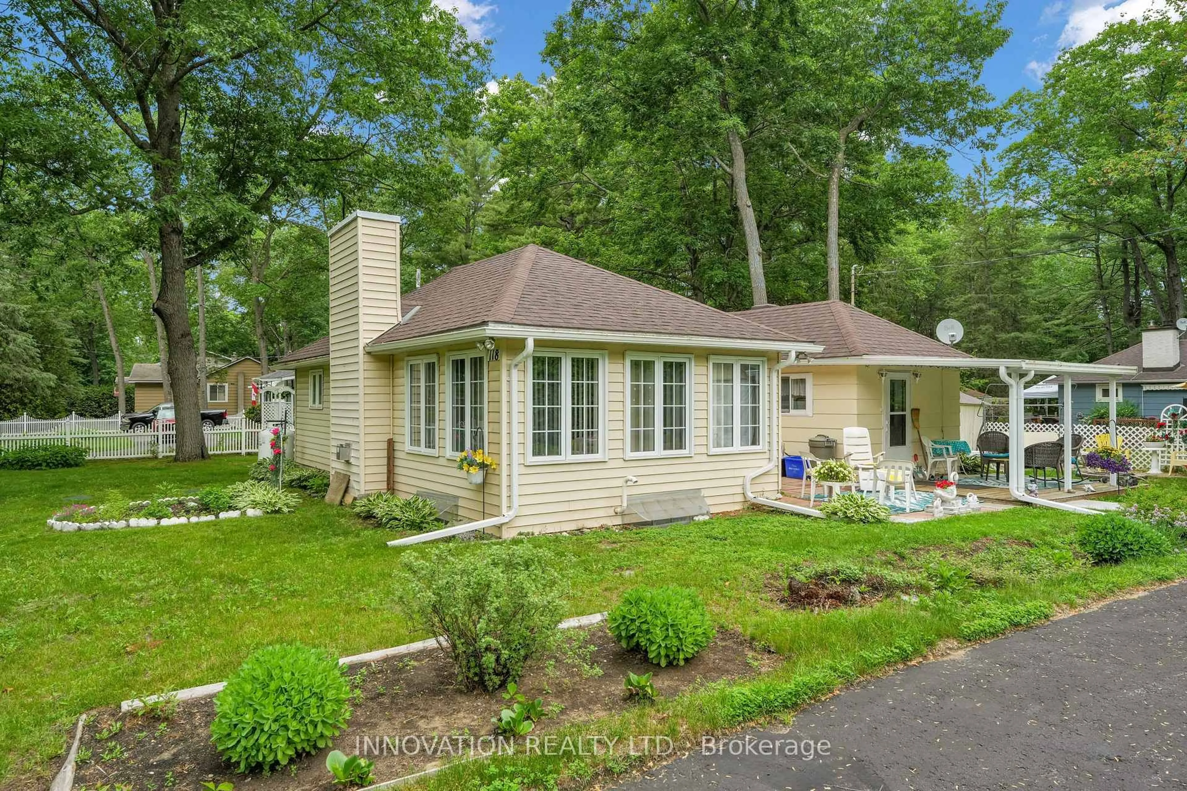 Unknown for 118 Torbolton St, Ottawa Ontario K0A 3M0