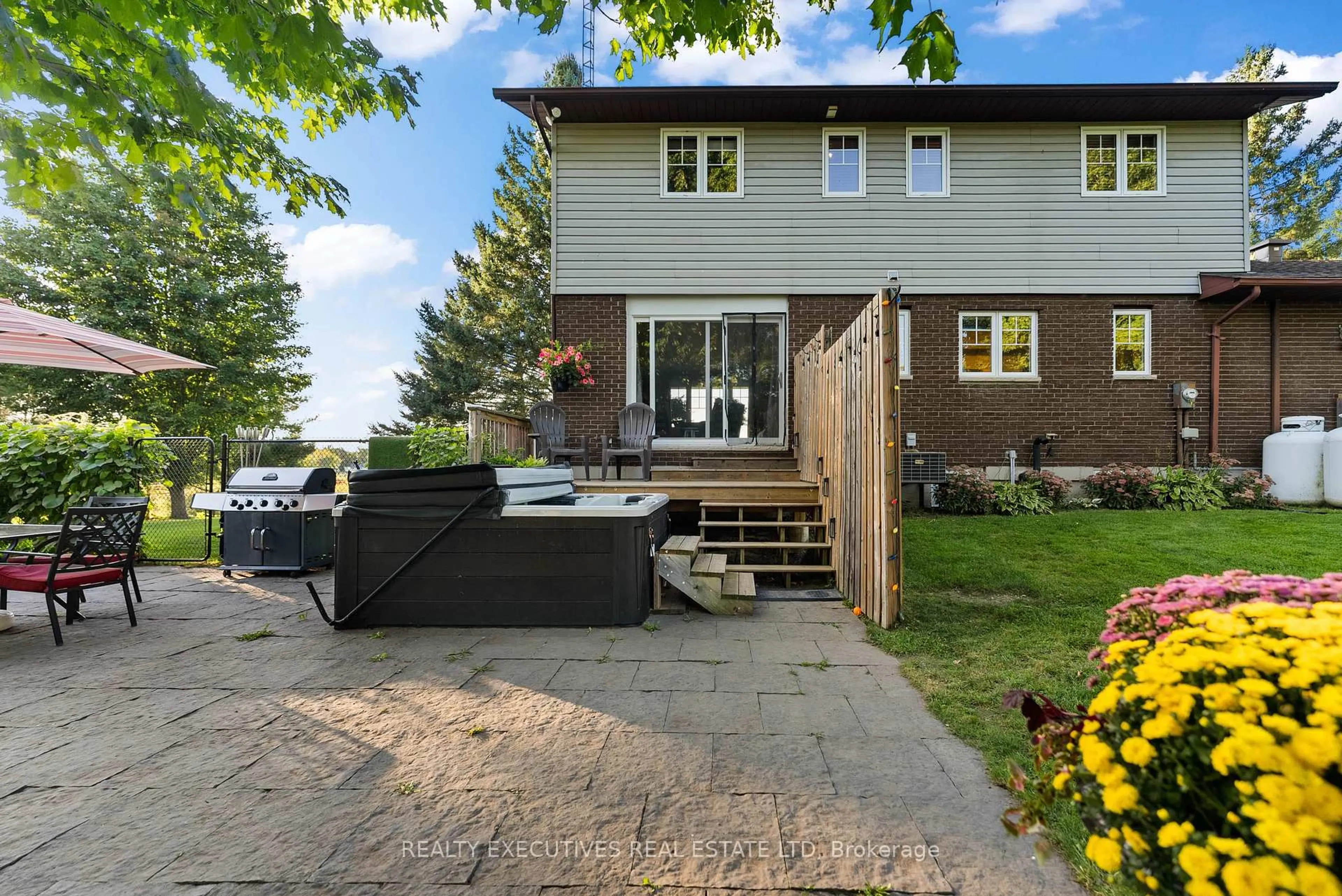 Patio, street for 28 ANGLICAN CHURCH Rd, Rideau Lakes Ontario K0G 1L0