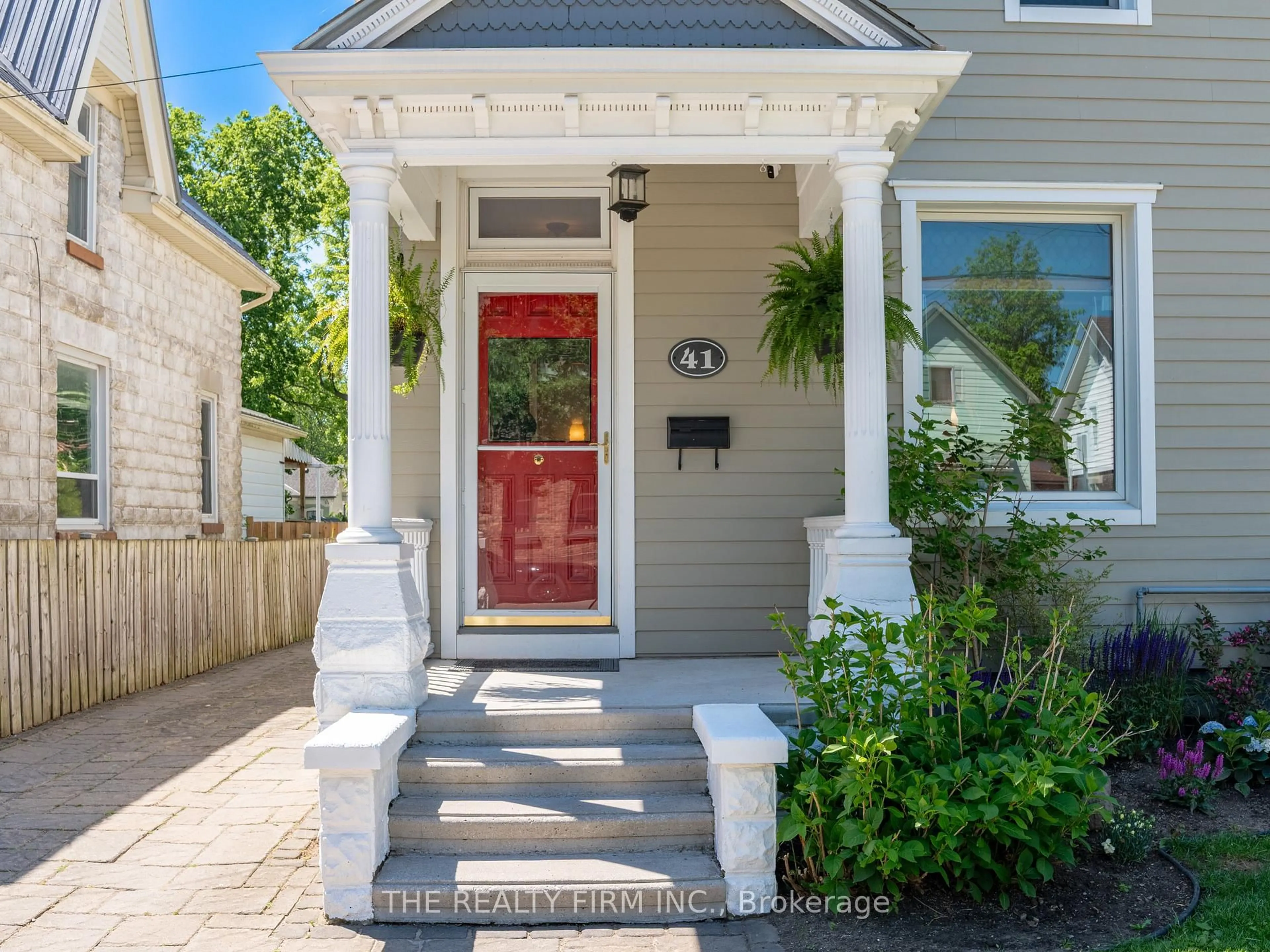 Unknown for 41 Askin St, London South Ontario N6C 1E5