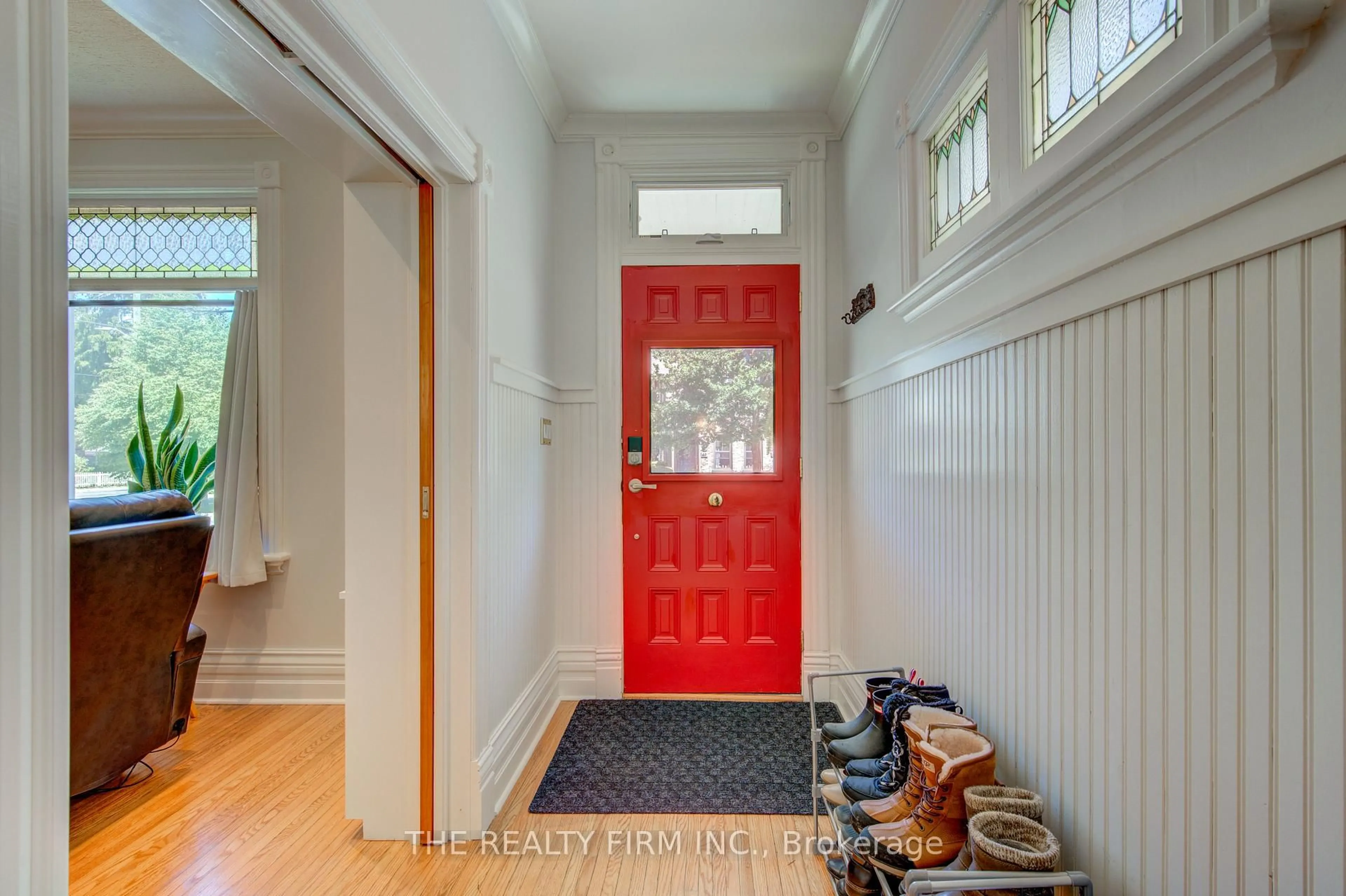 Indoor entryway for 41 Askin St, London South Ontario N6C 1E5