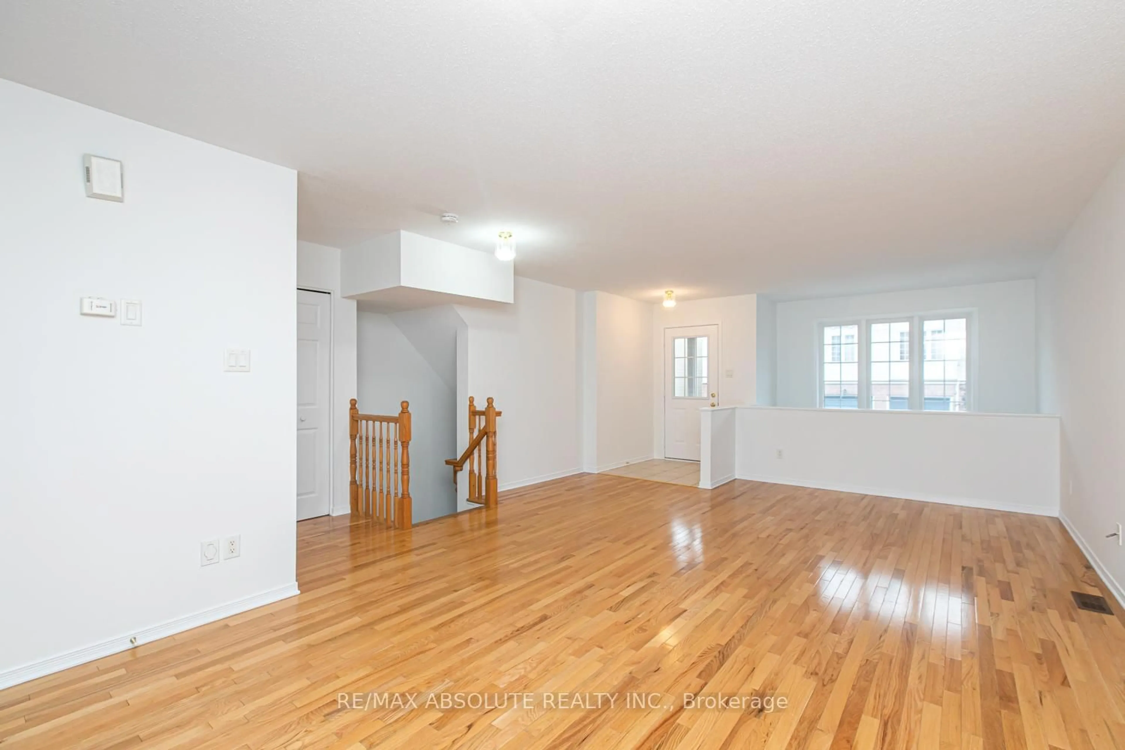 A pic of a room for 250 Gershwin Private, Ottawa Ontario K2H 1G5