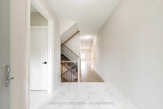 3816 Simpson Lane, Fort Erie 5