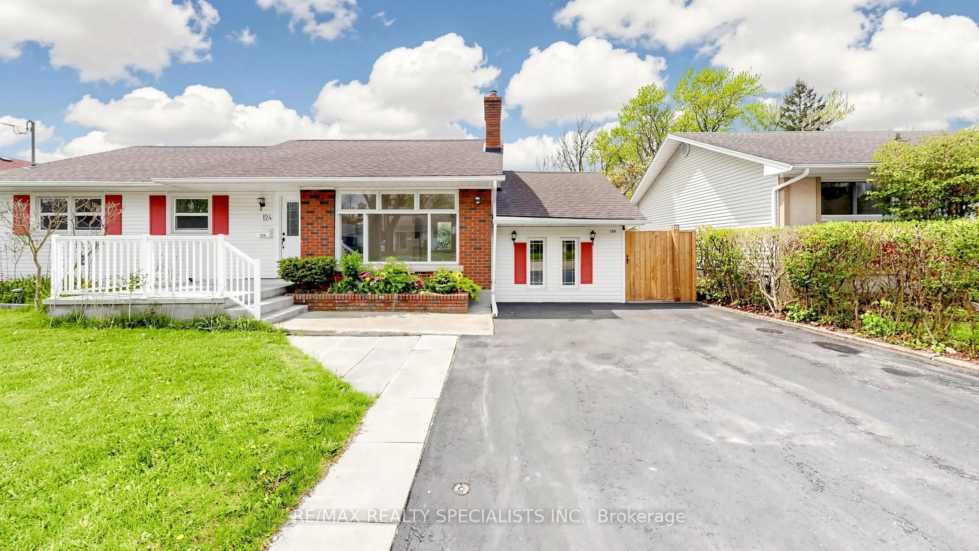 Home with brick exterior material, street for 124 Village Rd, St. Catharines Ontario L2R 3C1