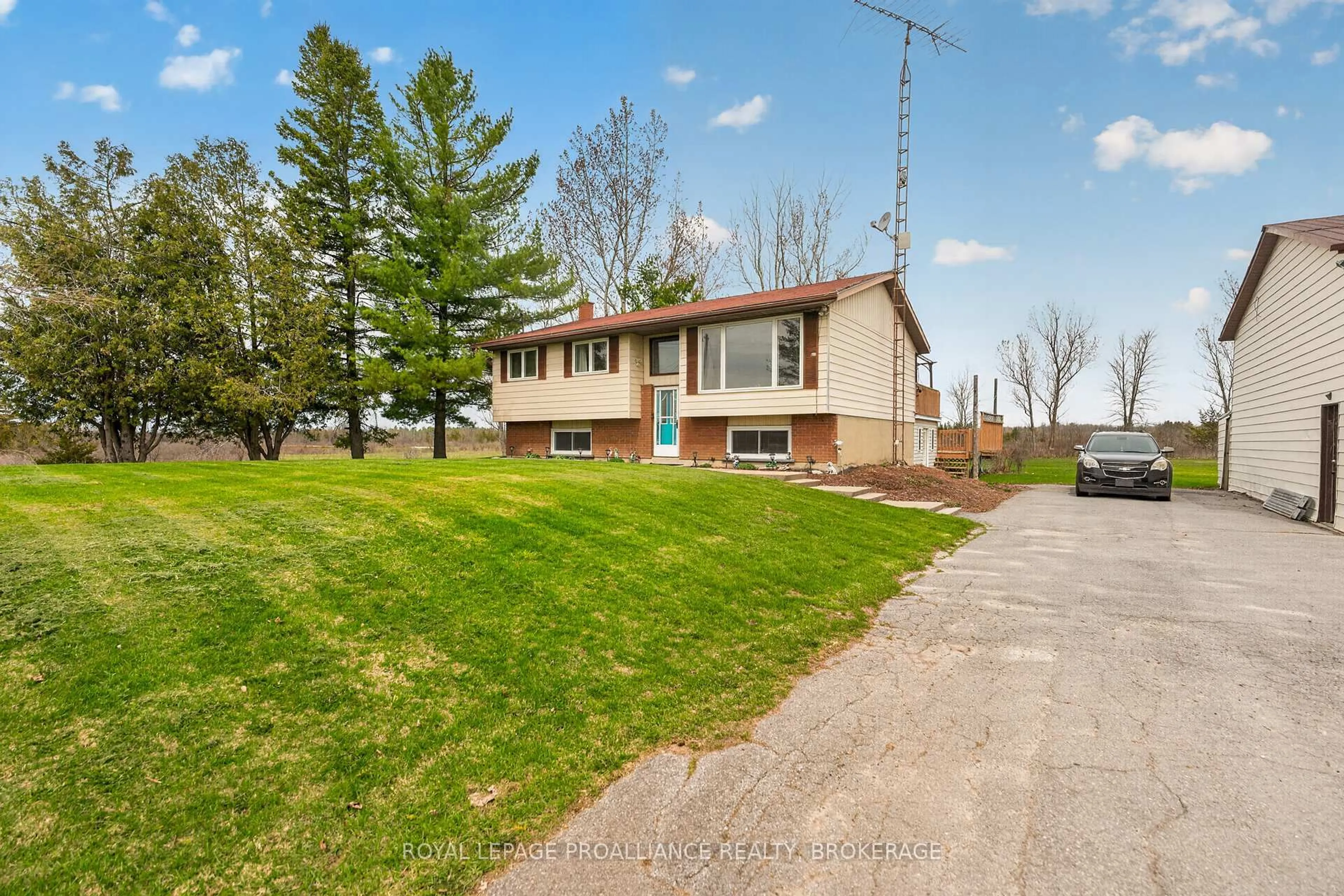 A pic from outside/outdoor area/front of a property/back of a property/a pic from drone, street for 261 Shane St, Bissett Creek Ontario K0H 2H0