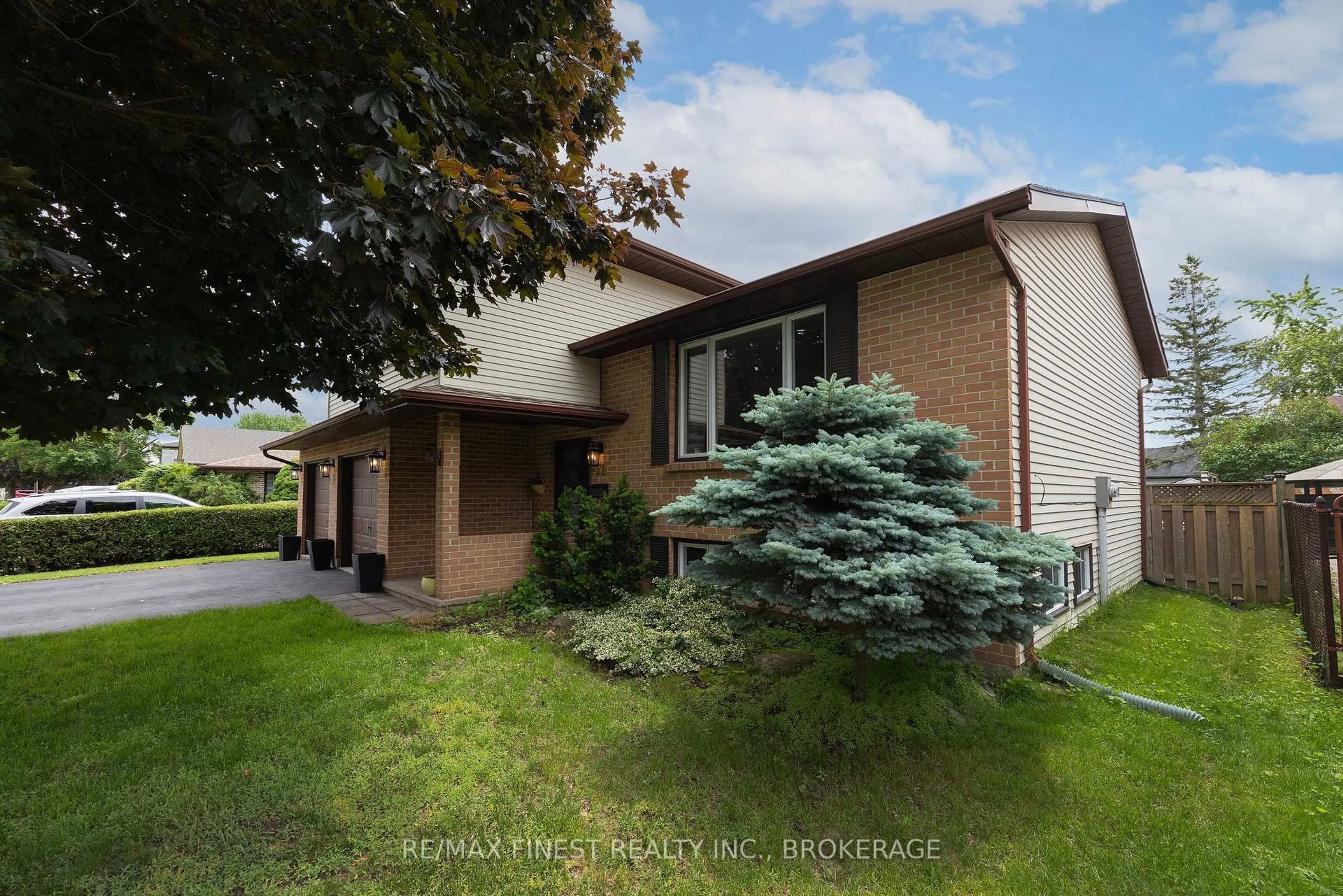 Unknown for 78 Nicholson Cres, Loyalist Ontario K7N 1X1