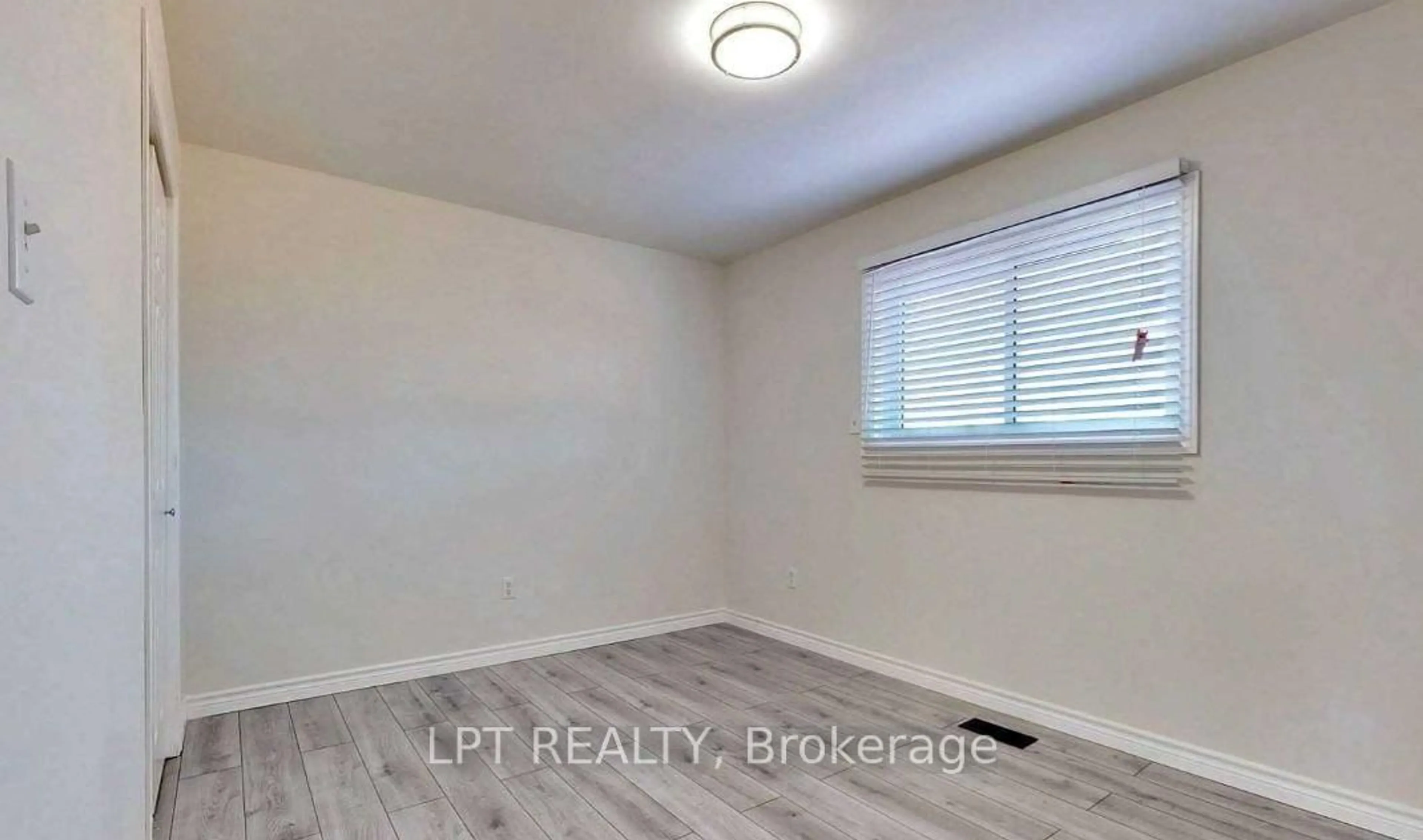 A pic of a room for 7 Champlain Blvd, Kawartha Lakes Ontario K9V 4R1