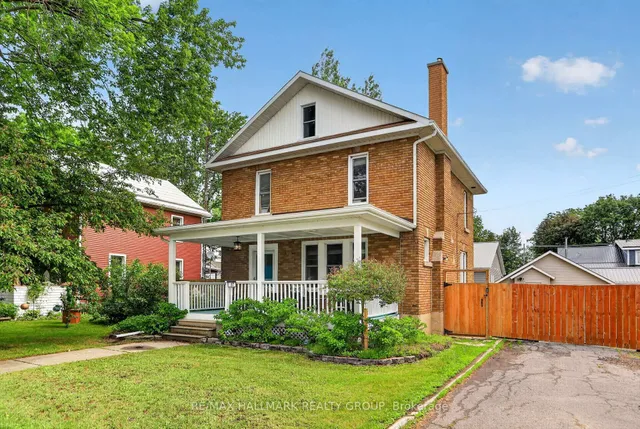 57 King St, North Dundas 2