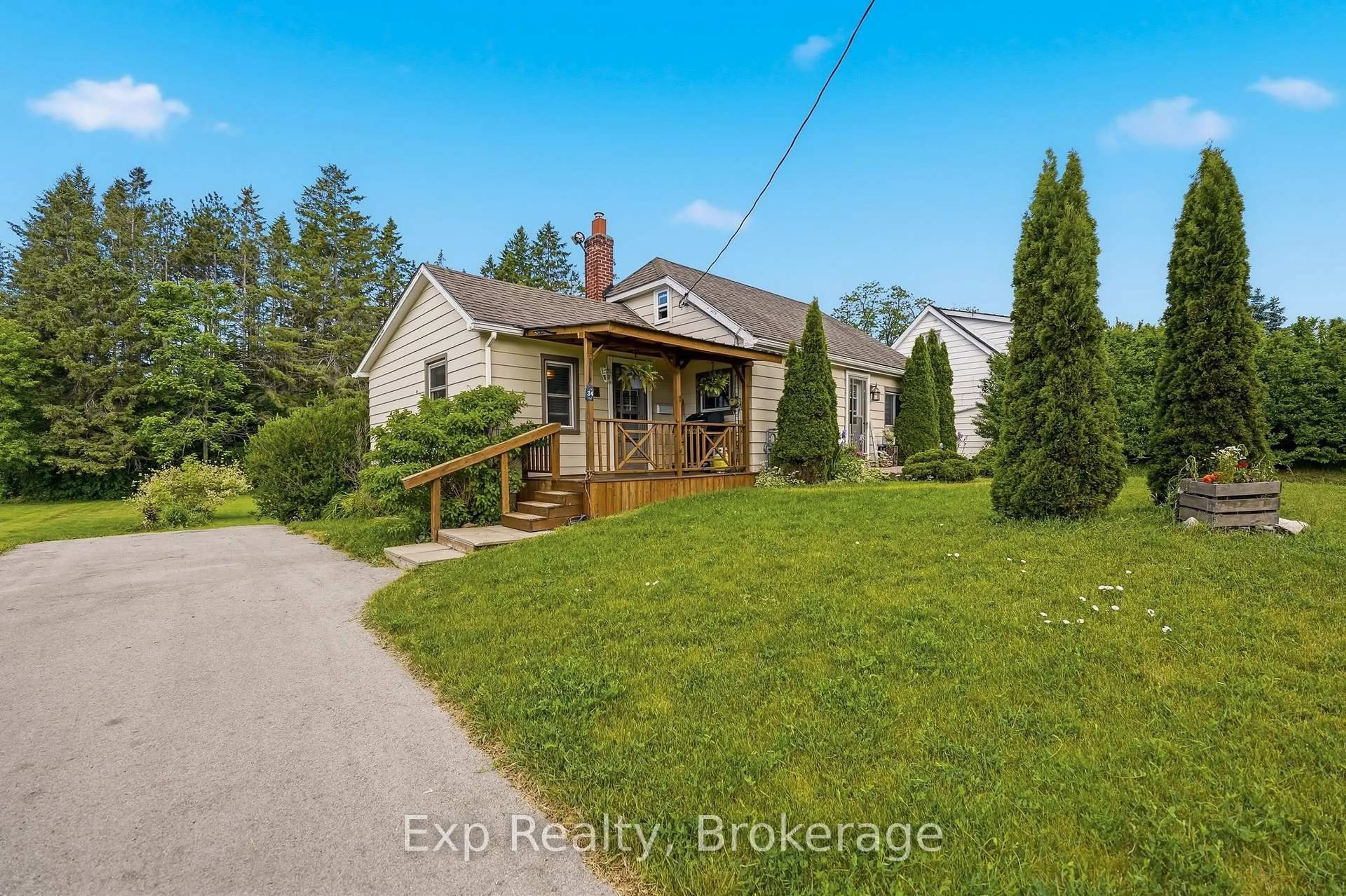 A pic from outside/outdoor area/front of a property/back of a property/a pic from drone, unknown for 34 South Park St, Hastings Ontario K0K 2C0