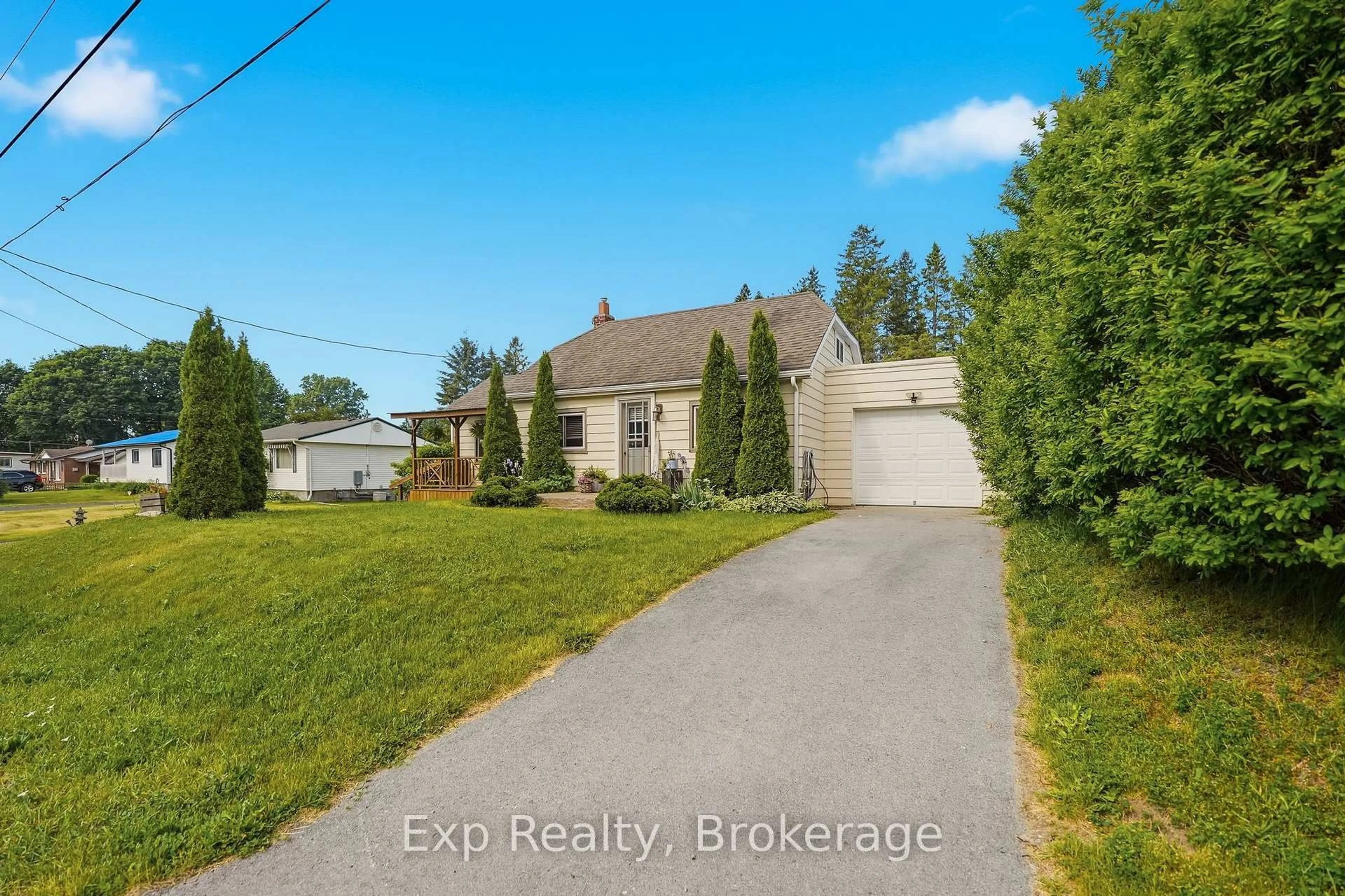 A pic from outside/outdoor area/front of a property/back of a property/a pic from drone, street for 34 South Park St, Hastings Ontario K0K 2C0