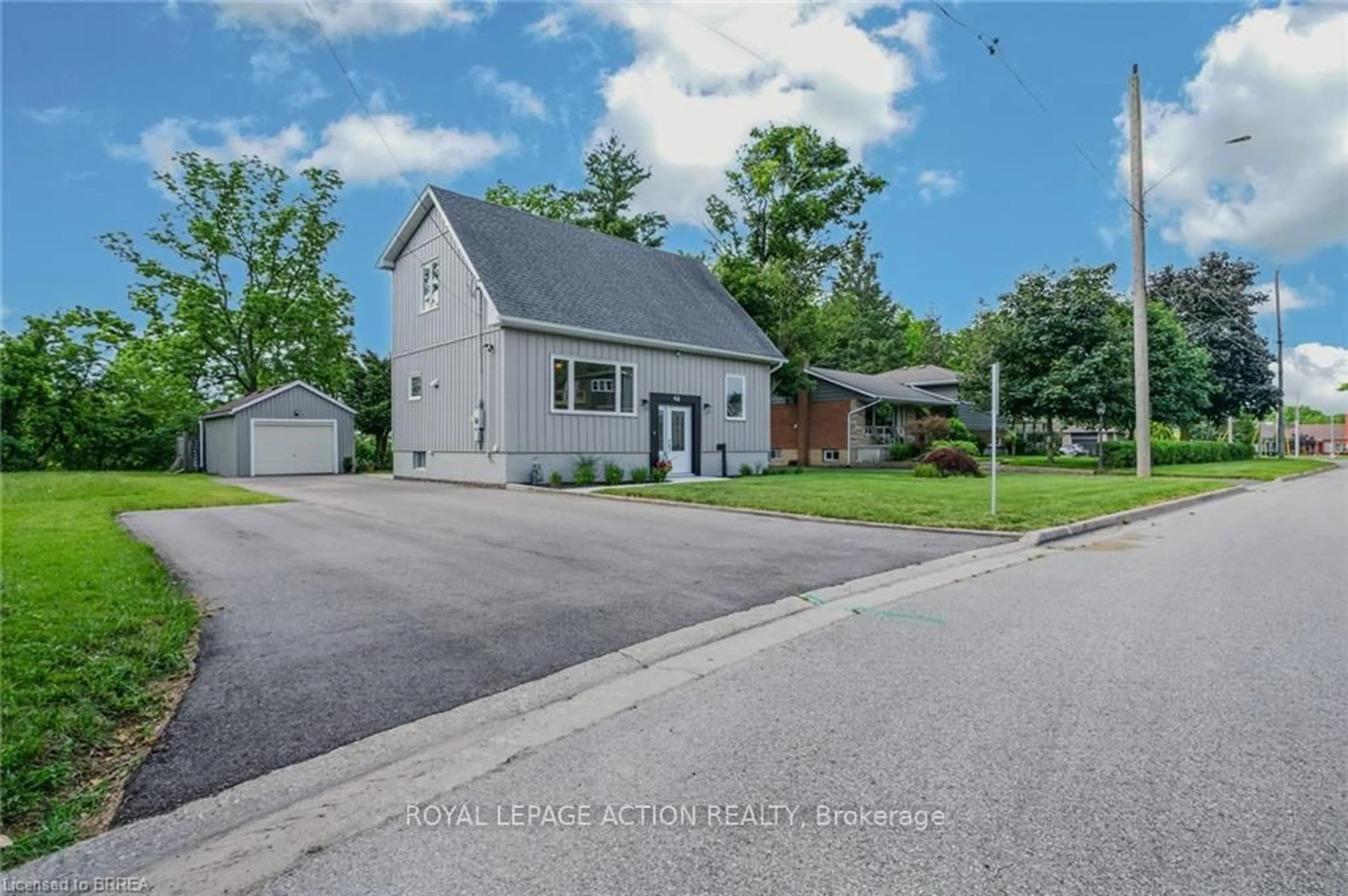 A pic from outside/outdoor area/front of a property/back of a property/a pic from drone, street for 46 Clara Cres, Brantford Ontario N3S 7E1