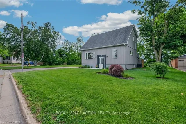 46 Clara Cres, Brantford 2