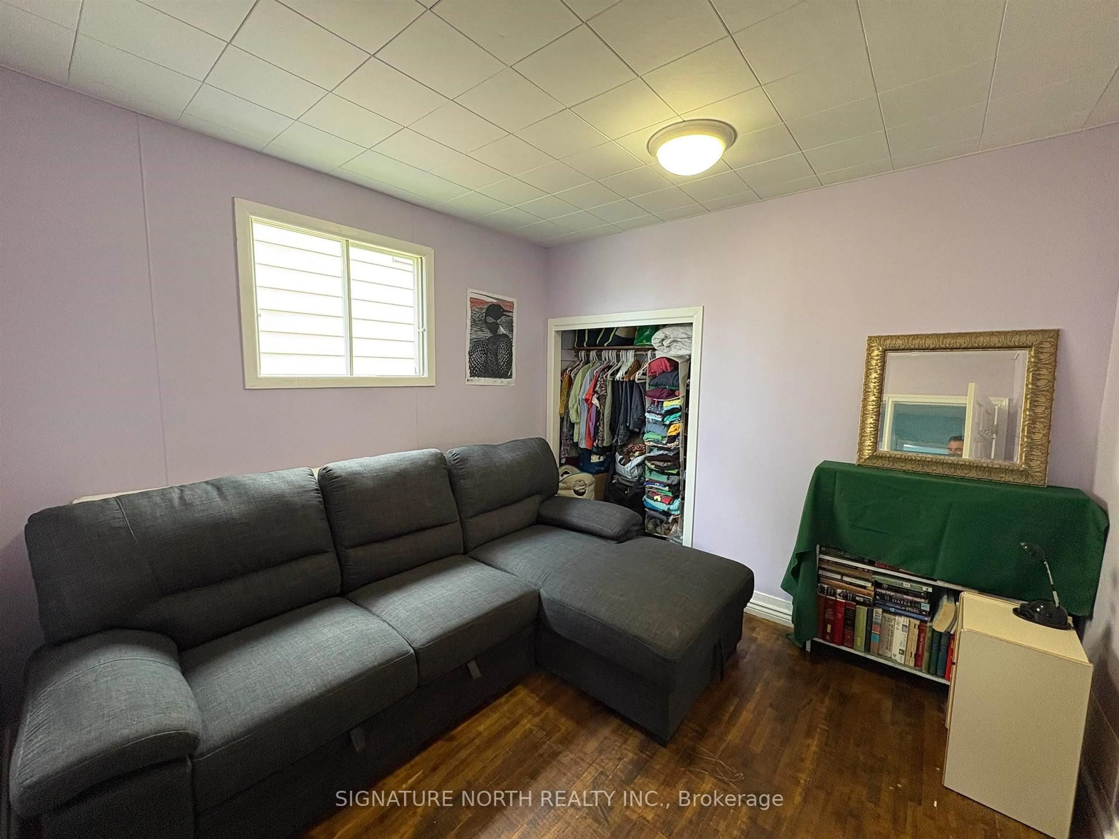 A pic of a room for 460 Mary St, Thunder Bay Ontario P7E 4K3