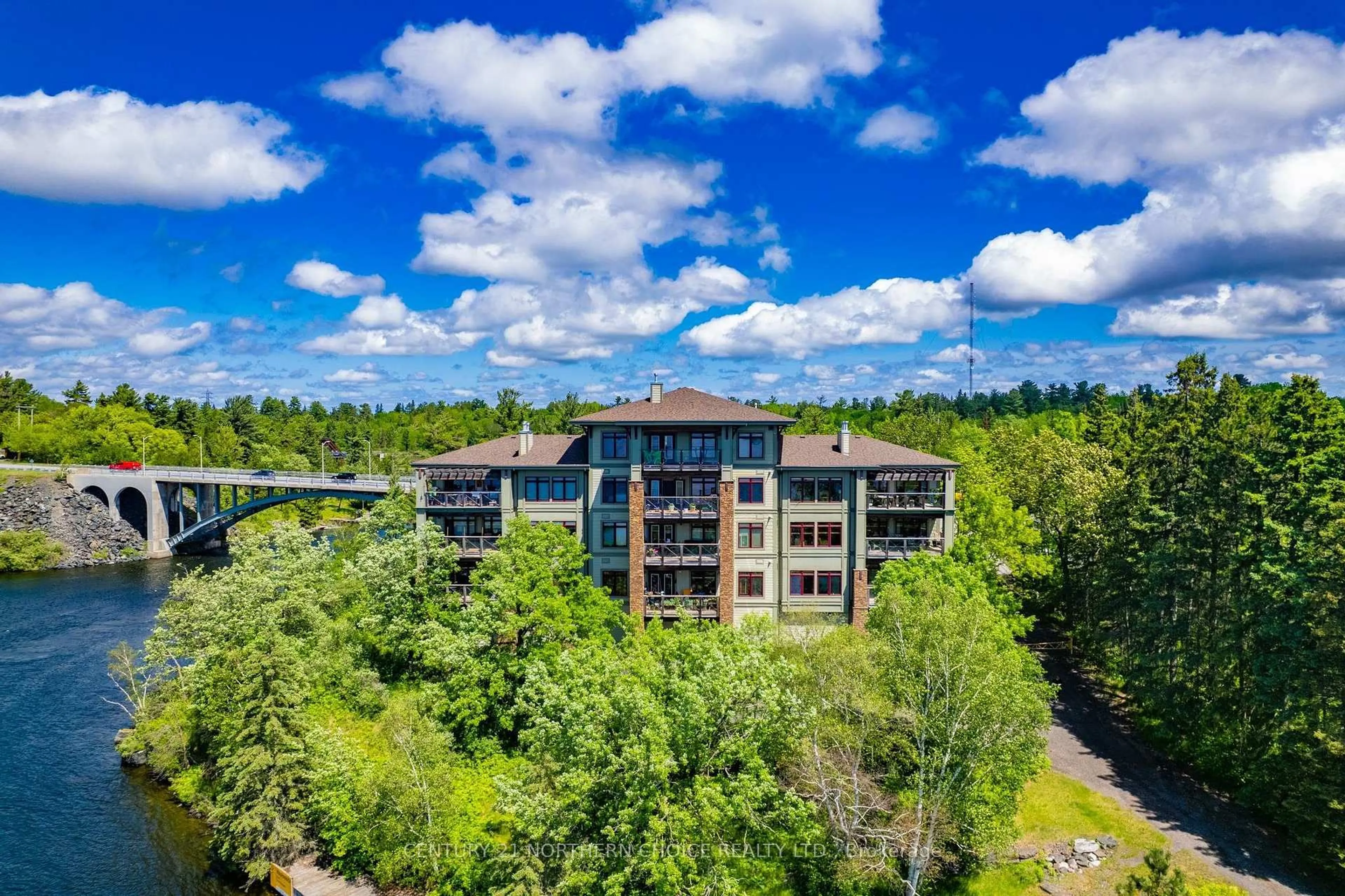 A pic from outside/outdoor area/front of a property/back of a property/a pic from drone, unknown for 10 FORESTRY BAY #103, Kenora Ontario P9N 0H6