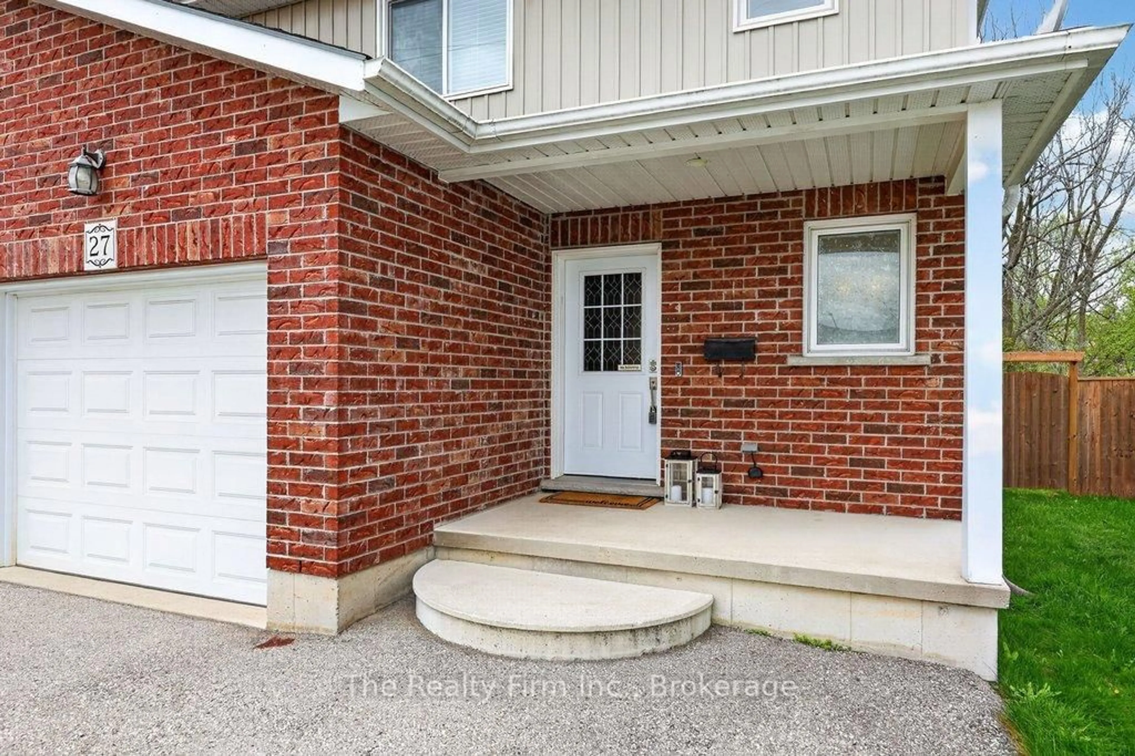 Home with brick exterior material, street for 27 Catherine St, Ingersoll Ontario N5C 1L2