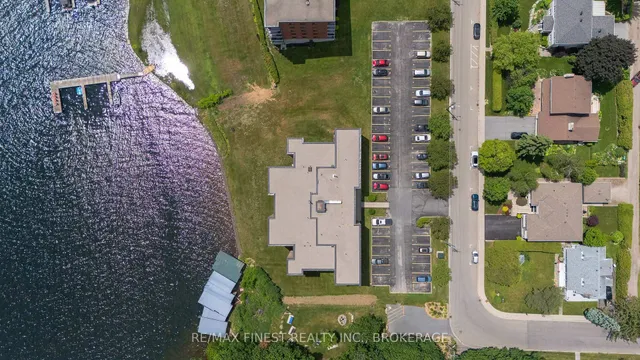 610 William St #101, Gananoque 4