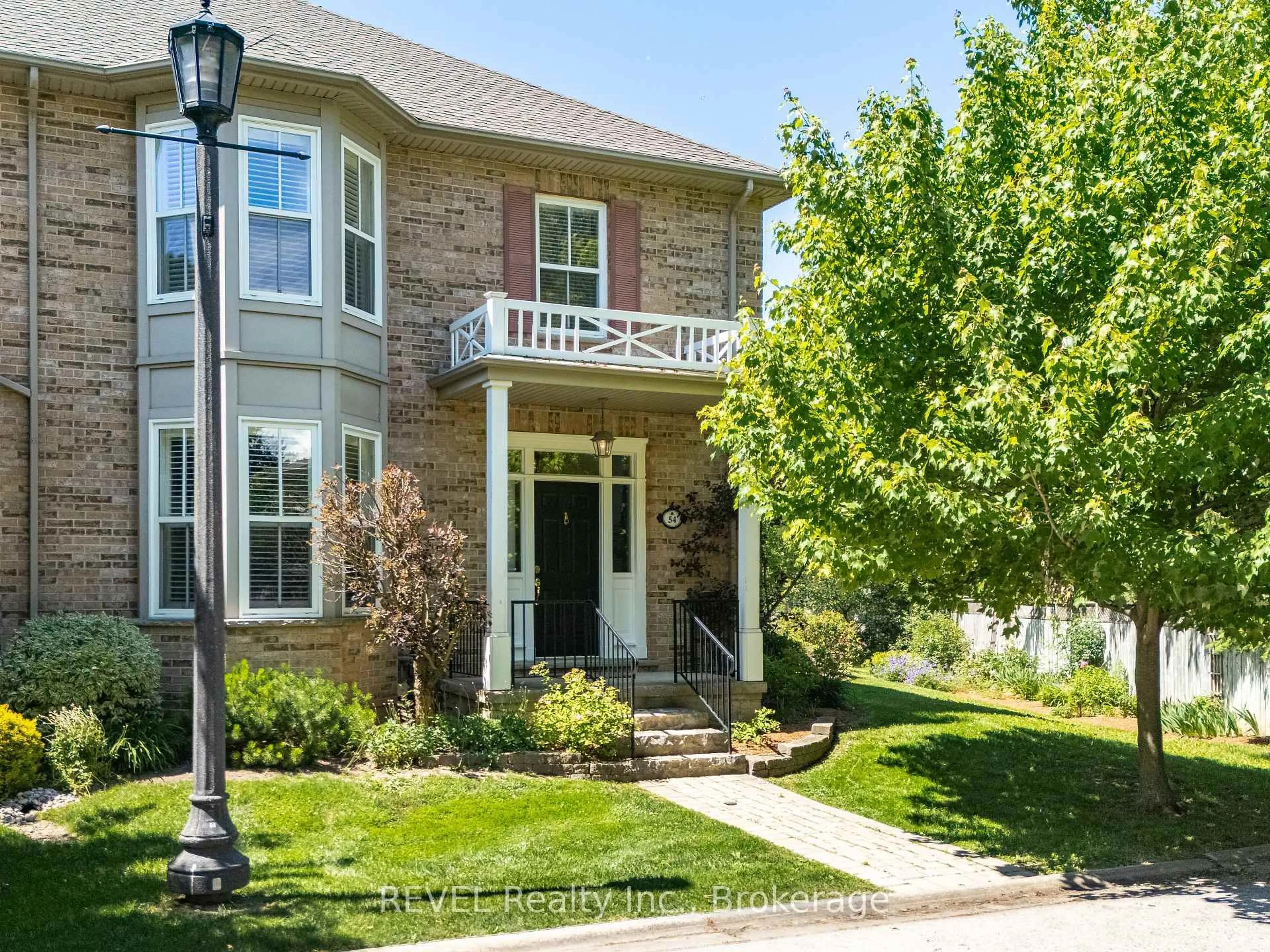 Home with brick exterior material, street for 54 Kirkwood Dr, Niagara-on-the-Lake Ontario L0S 1J0