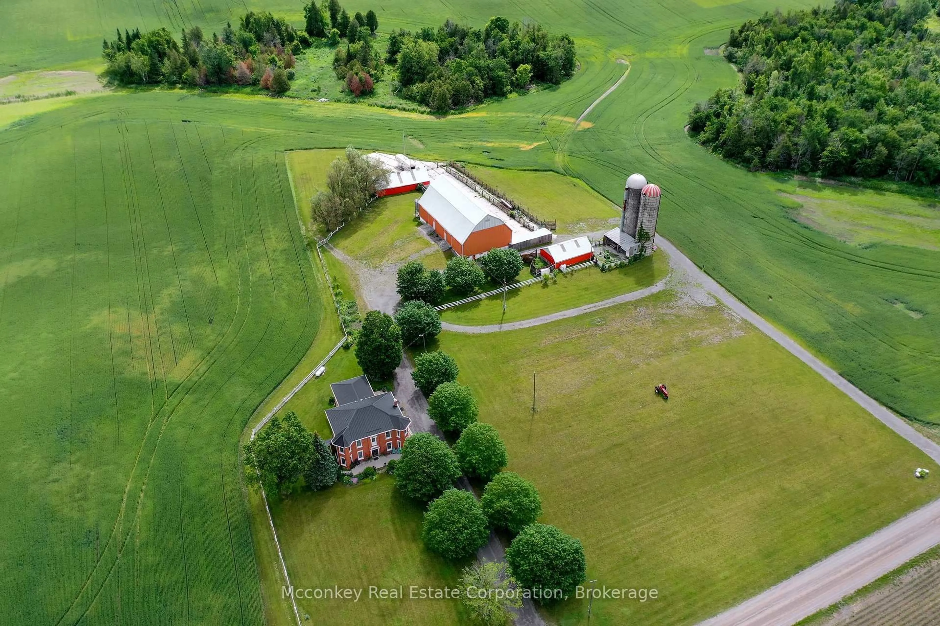 A pic from outside/outdoor area/front of a property/back of a property/a pic from drone, building for 1627 Asphodel 8th Line, Asphodel-Norwood Ontario K0L 1Y0