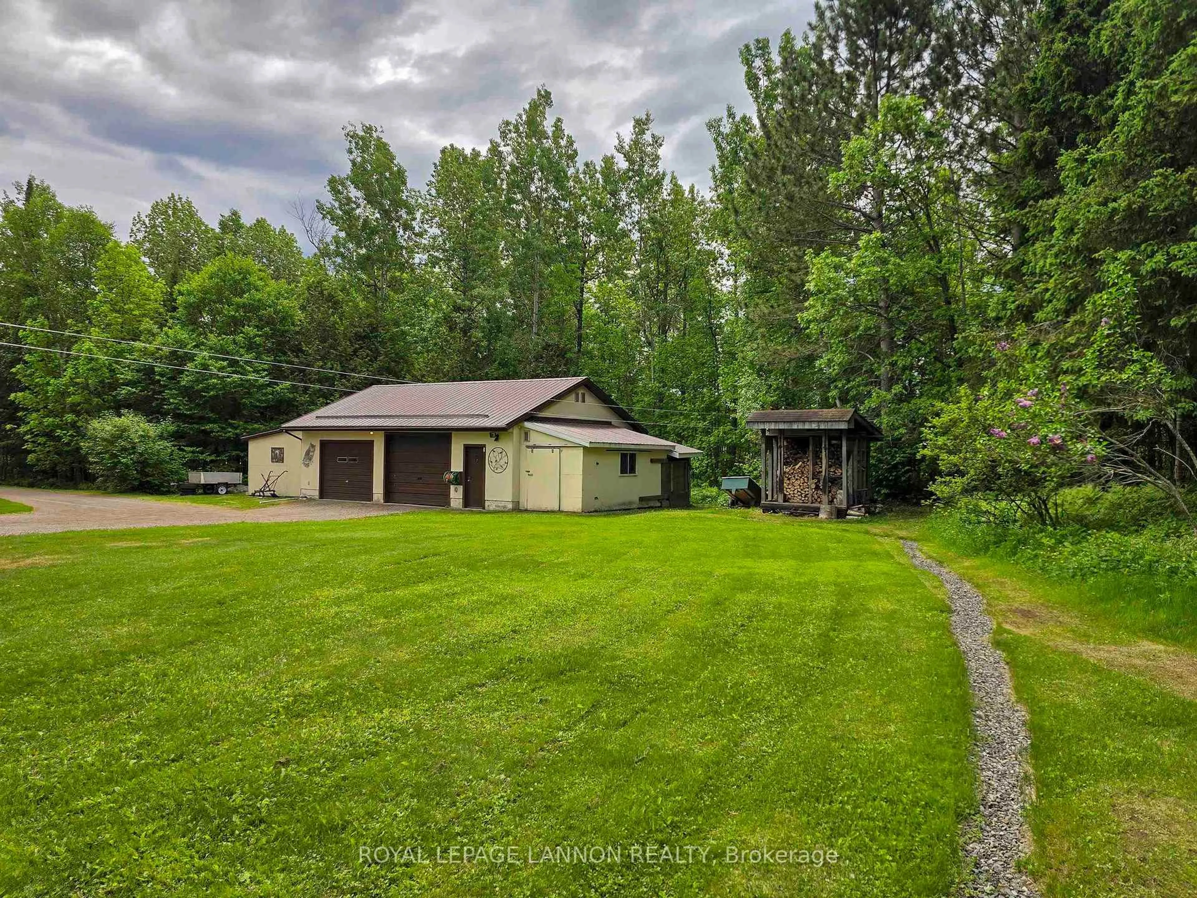 A pic from outside/outdoor area/front of a property/back of a property/a pic from drone, unknown for 691 Nicholetts Rd, Oliver Paipoonge Ontario P0T 2G0