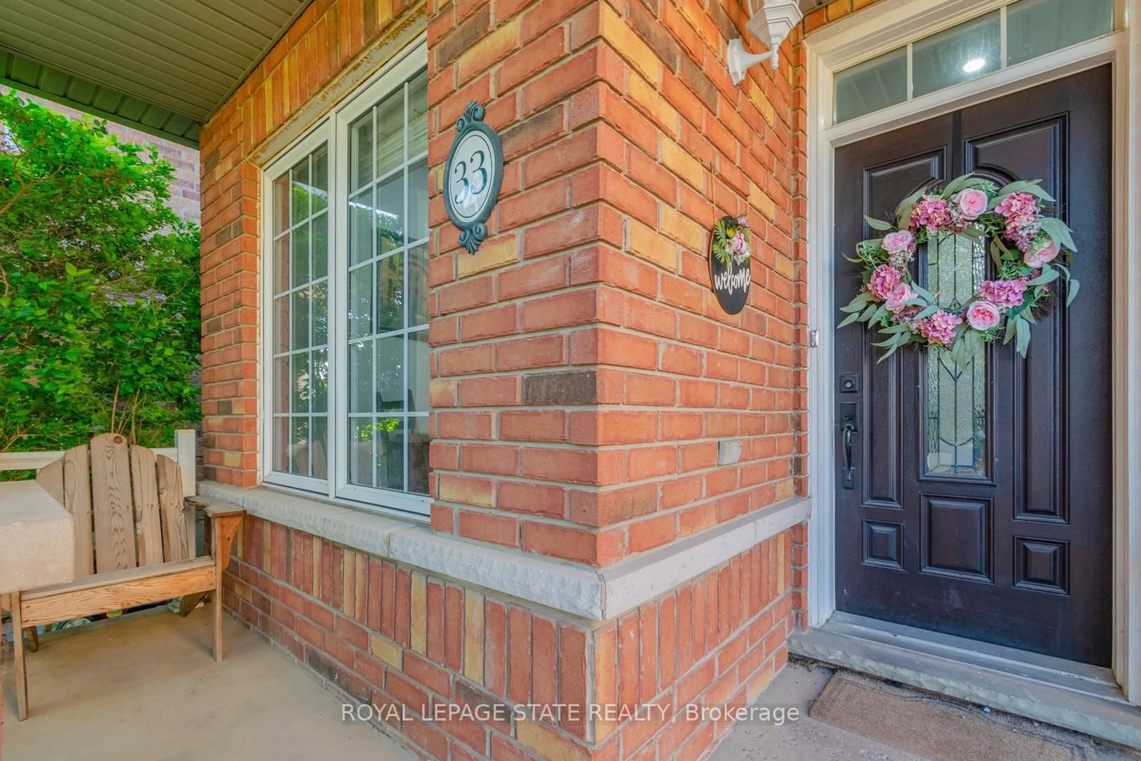 Unknown for 33 Panorama Way, Hamilton Ontario L8E 6C6