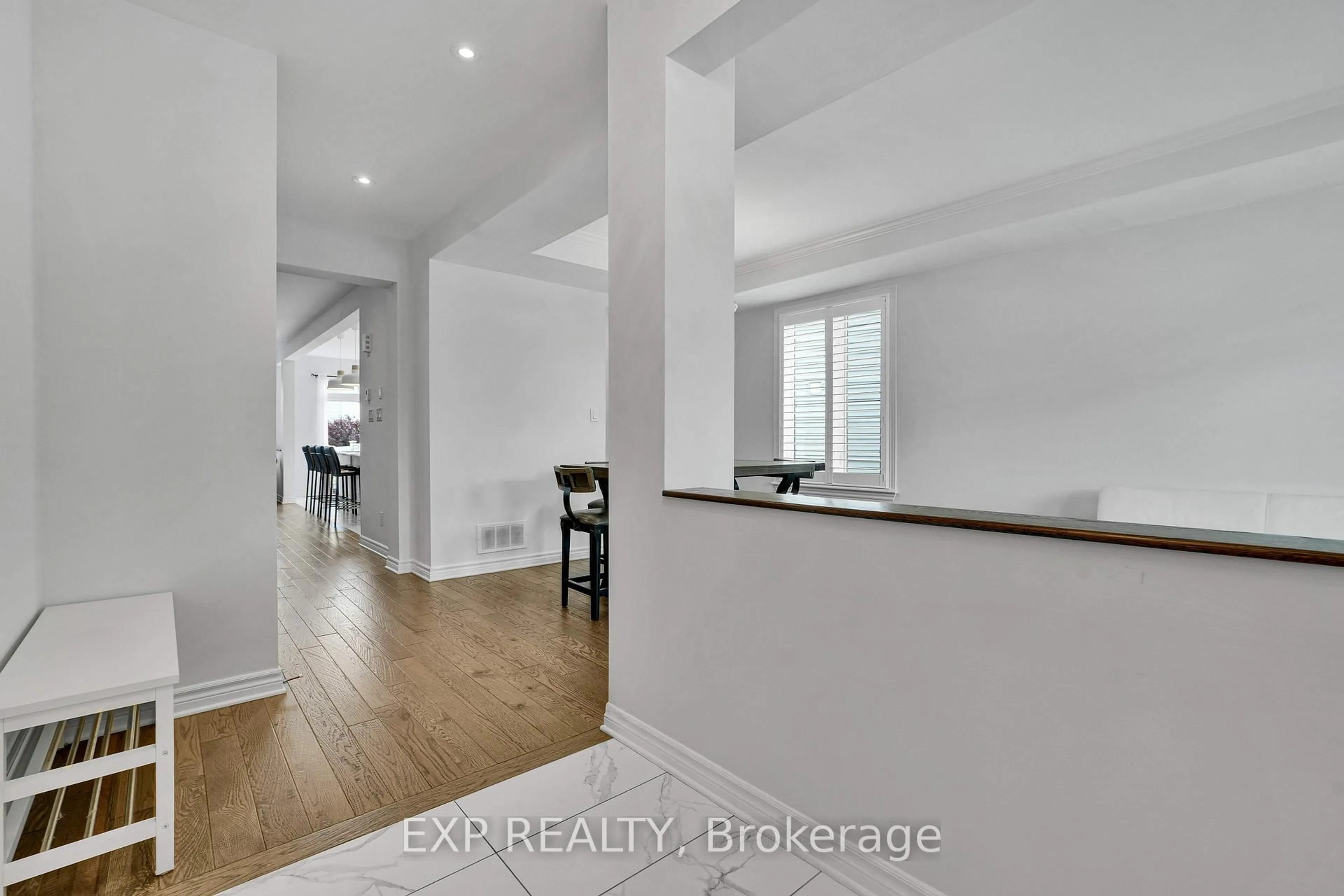 Unknown for 321 Serenade Cres, Ottawa Ontario K1X 0B9