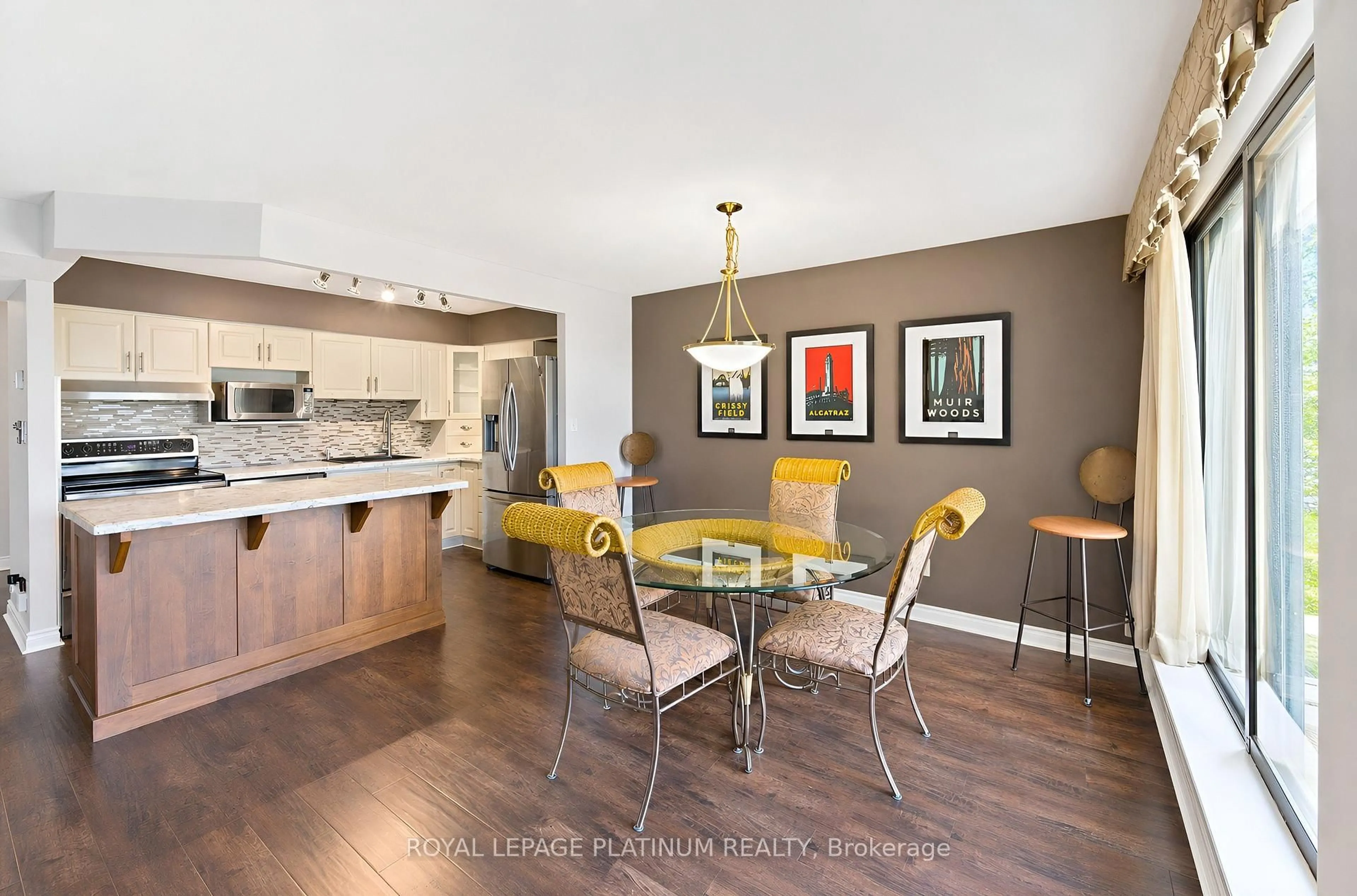 Open concept kitchen, wood/laminate floor for 688 Preston Pkwy #401, Cambridge Ontario N3H 5K6