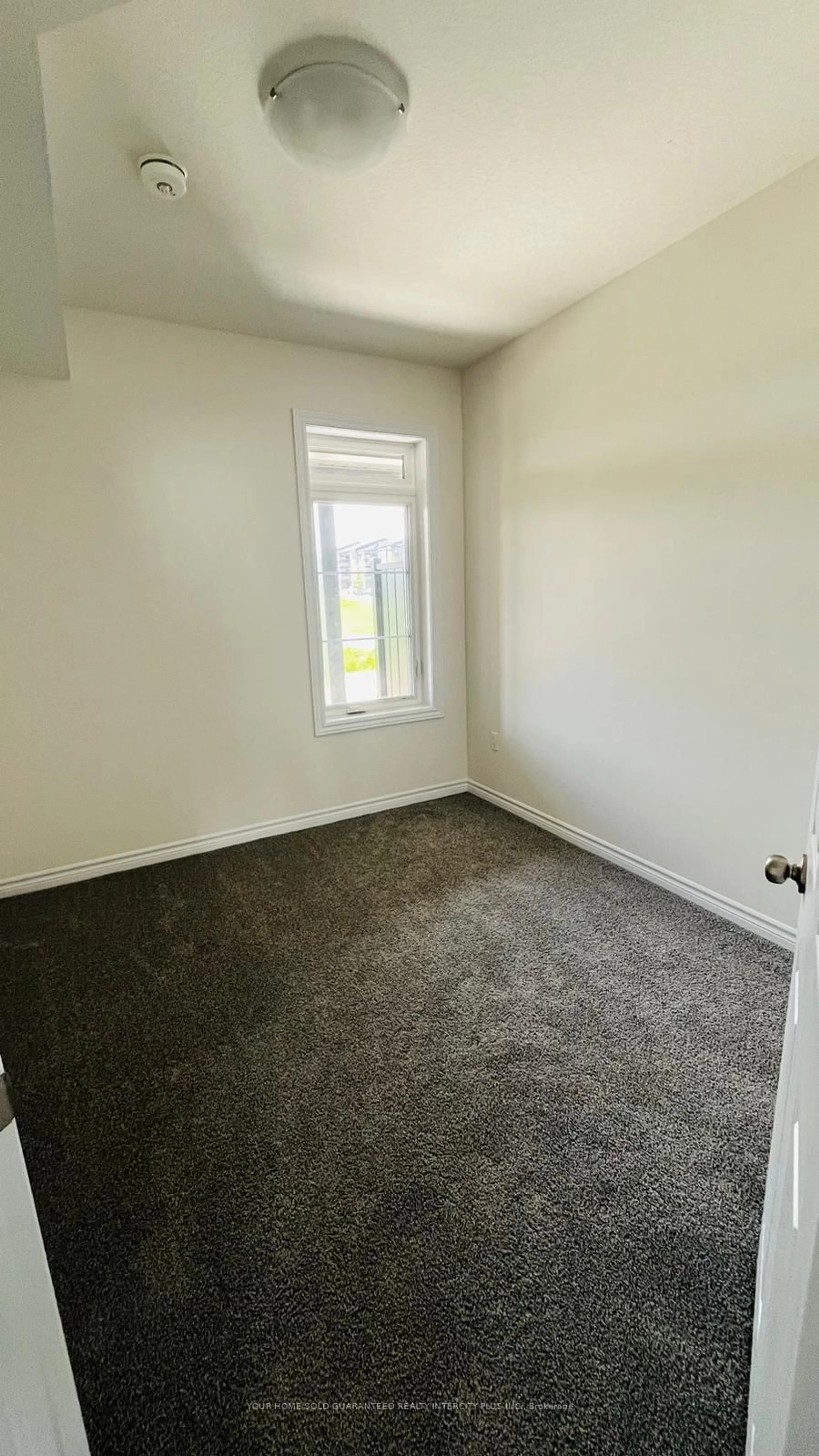 A pic of a room for 24 Lomond Lane, Kitchener Ontario N2R 1R7
