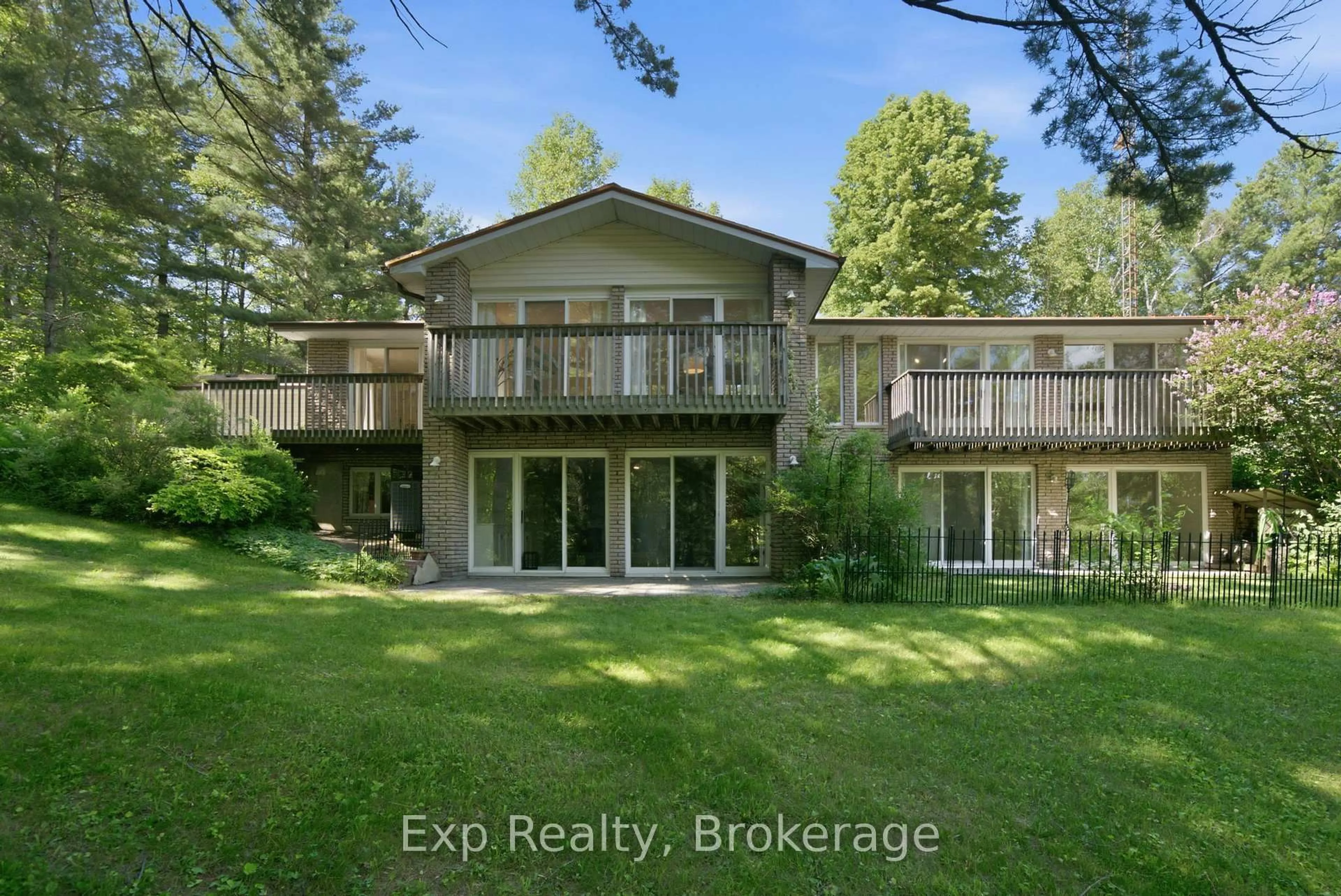 A pic from outside/outdoor area/front of a property/back of a property/a pic from drone, water/lake/river/ocean view for 149 Simpson Hill Rd, Alnwick/Haldimand Ontario K0K 2X0
