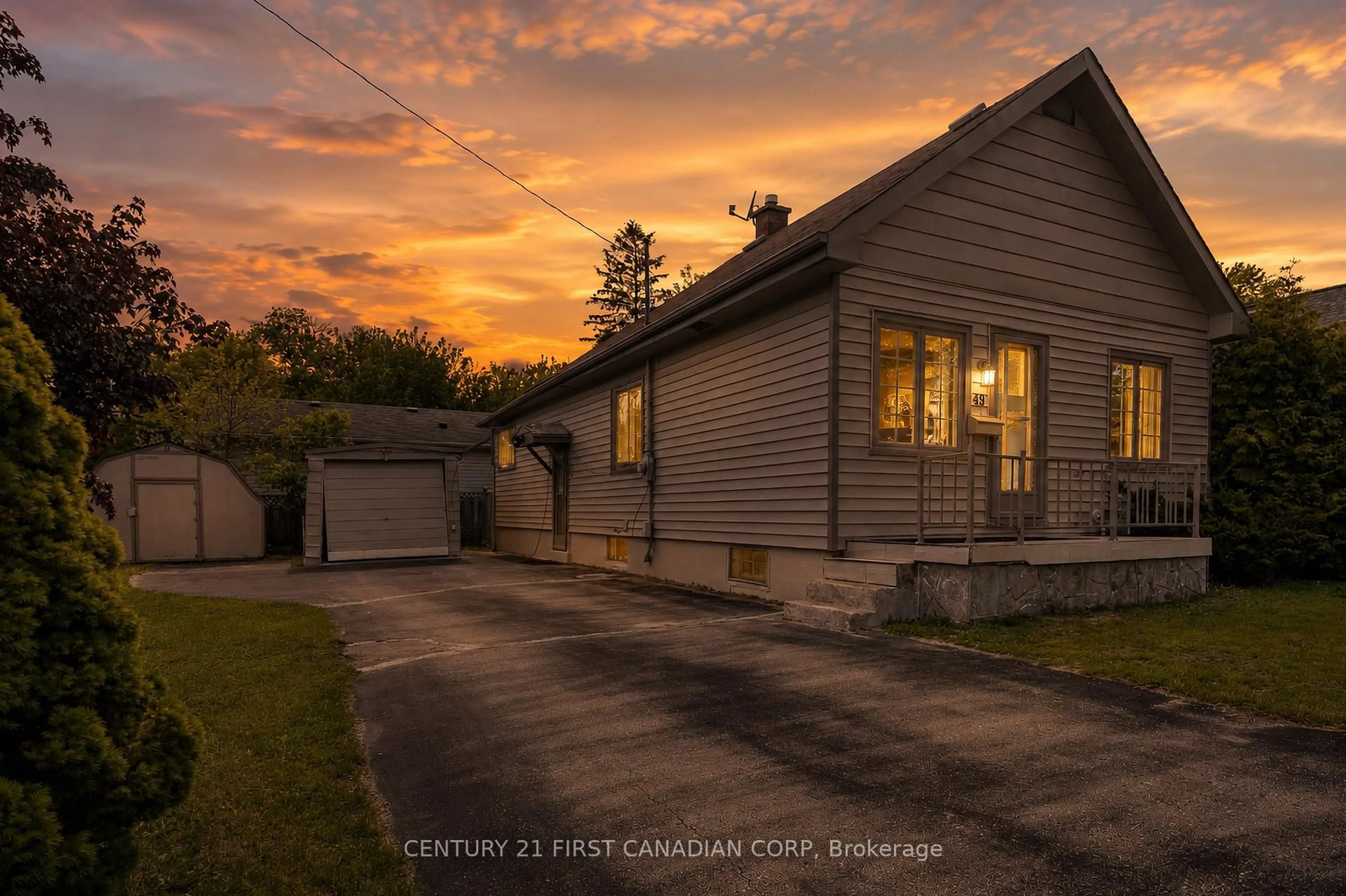A pic from outside/outdoor area/front of a property/back of a property/a pic from drone, street for 49 McNay St, London East Ontario N5Y 1K8