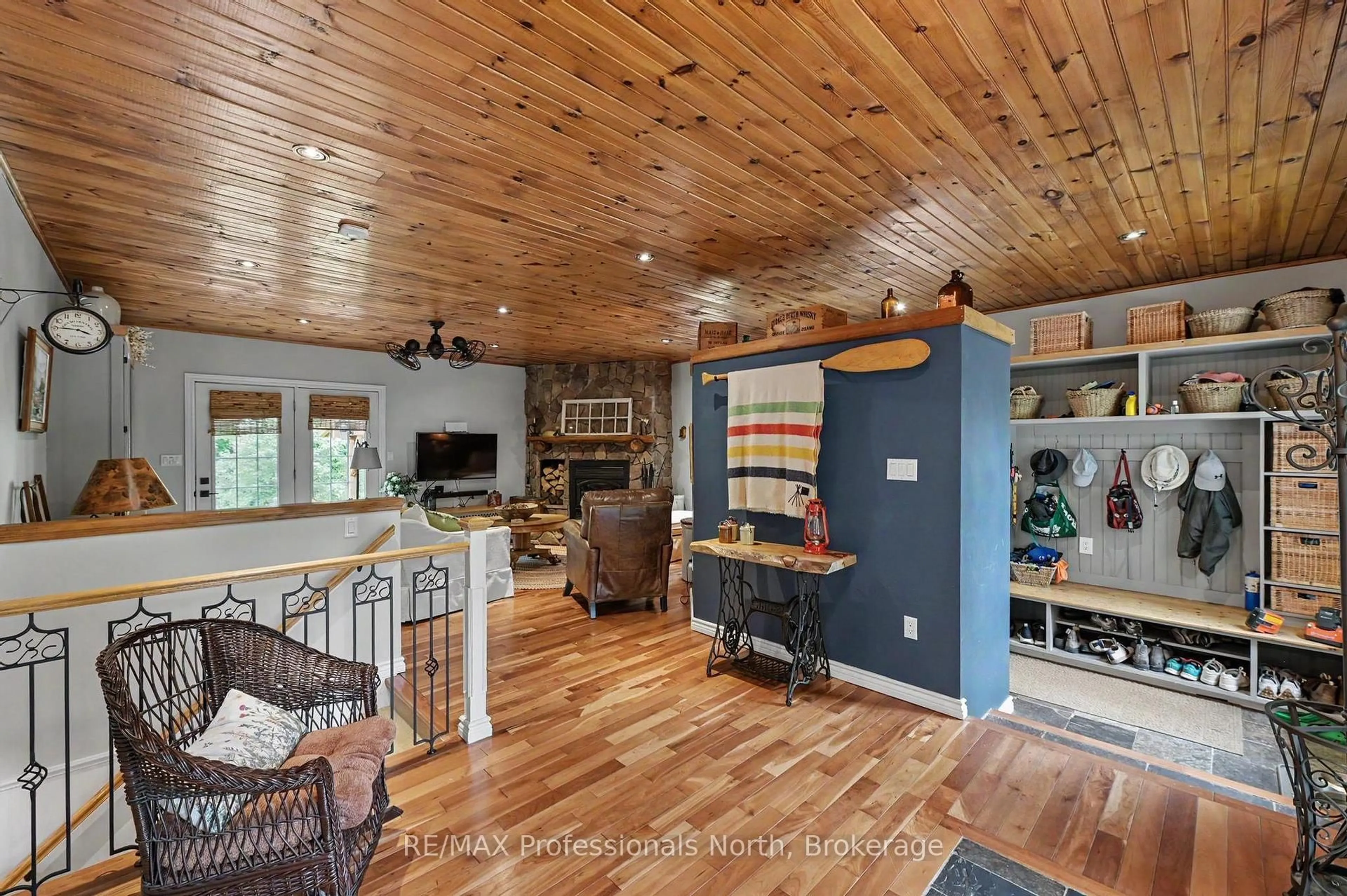 Open concept kitchen, wood/laminate floor for 1661 Hospitality Rd, Minden Hills Ontario K0M 2K0