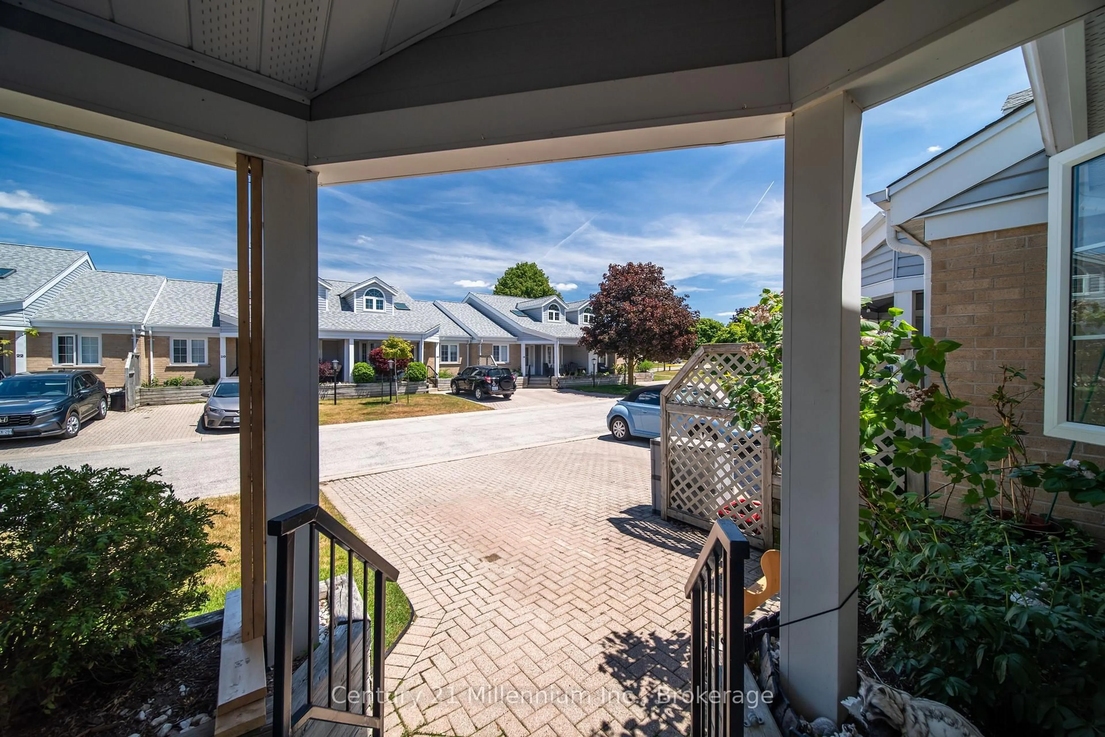 Patio, street for 874 ARLINGTON St #19, Saugeen Shores Ontario N0H 2C4