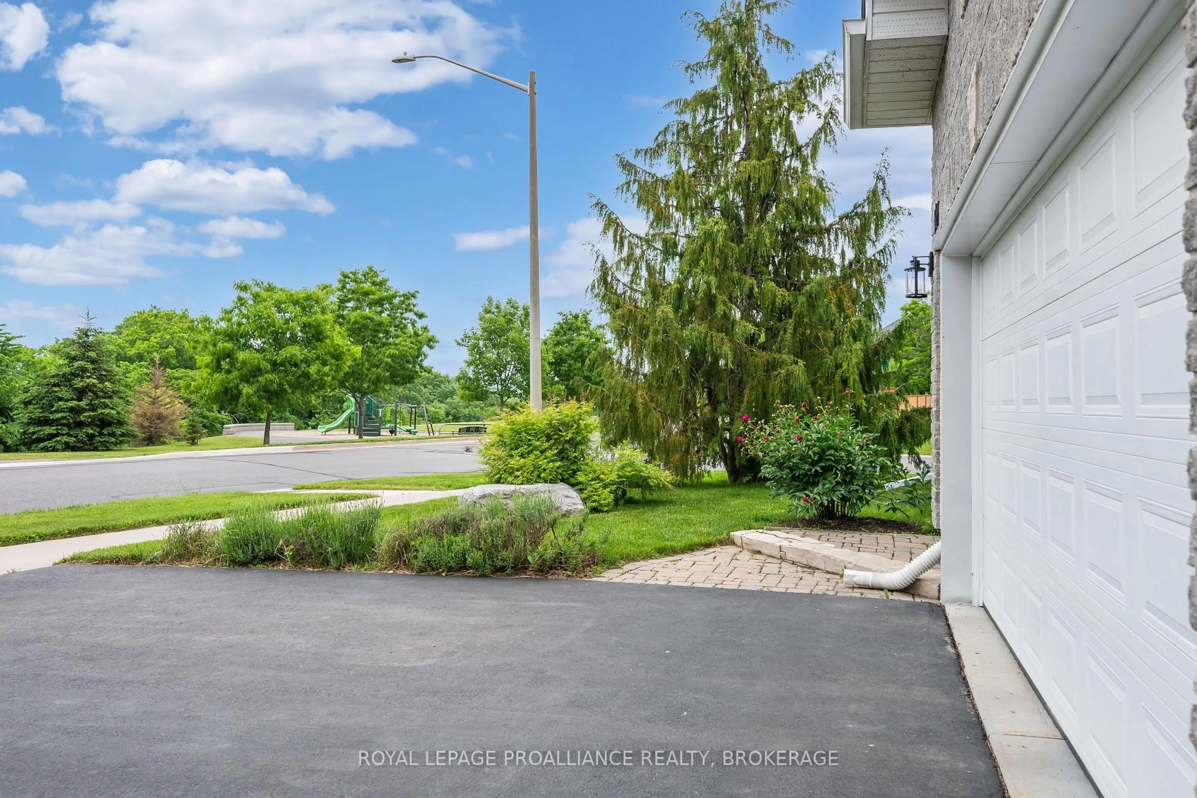 A pic from outside/outdoor area/front of a property/back of a property/a pic from drone, street for 1319 Waterside Way, Kingston Ontario K7K 7J8