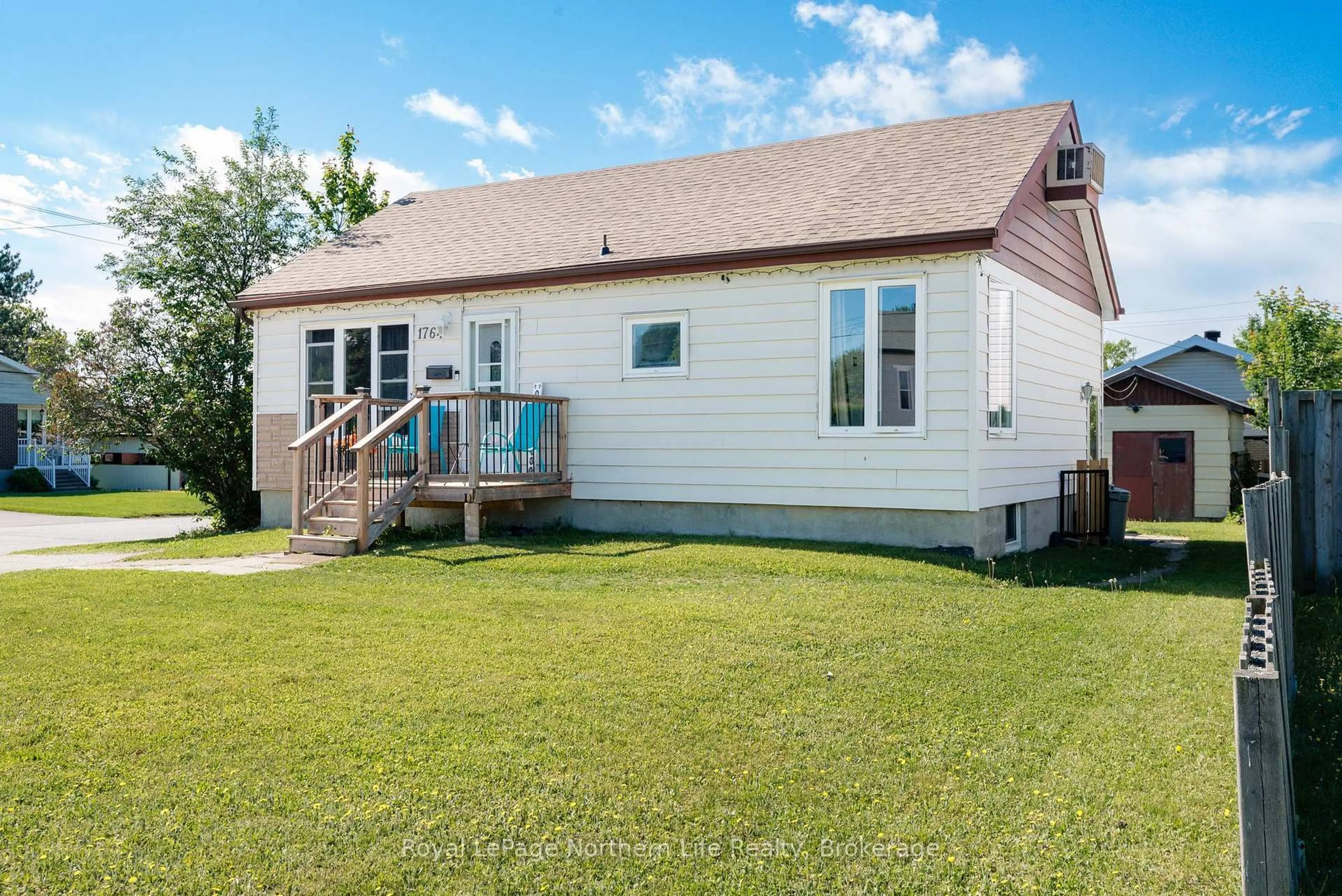 Home with vinyl exterior material, street for 1764 Mckeown Ave, North Bay Ontario P1B 7N3