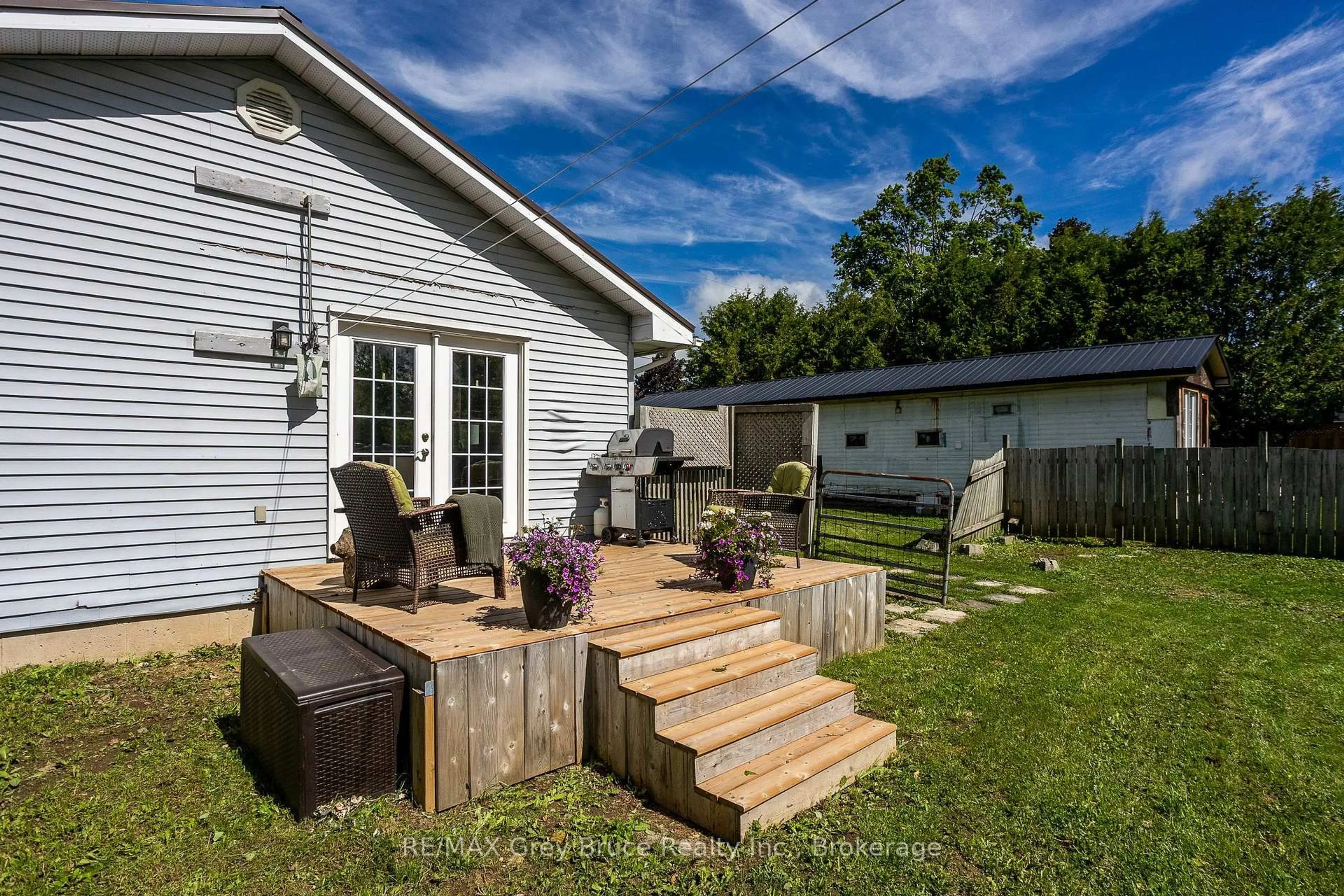 Patio, unknown for 160 Grey St, Southgate Ontario N0C 1B0
